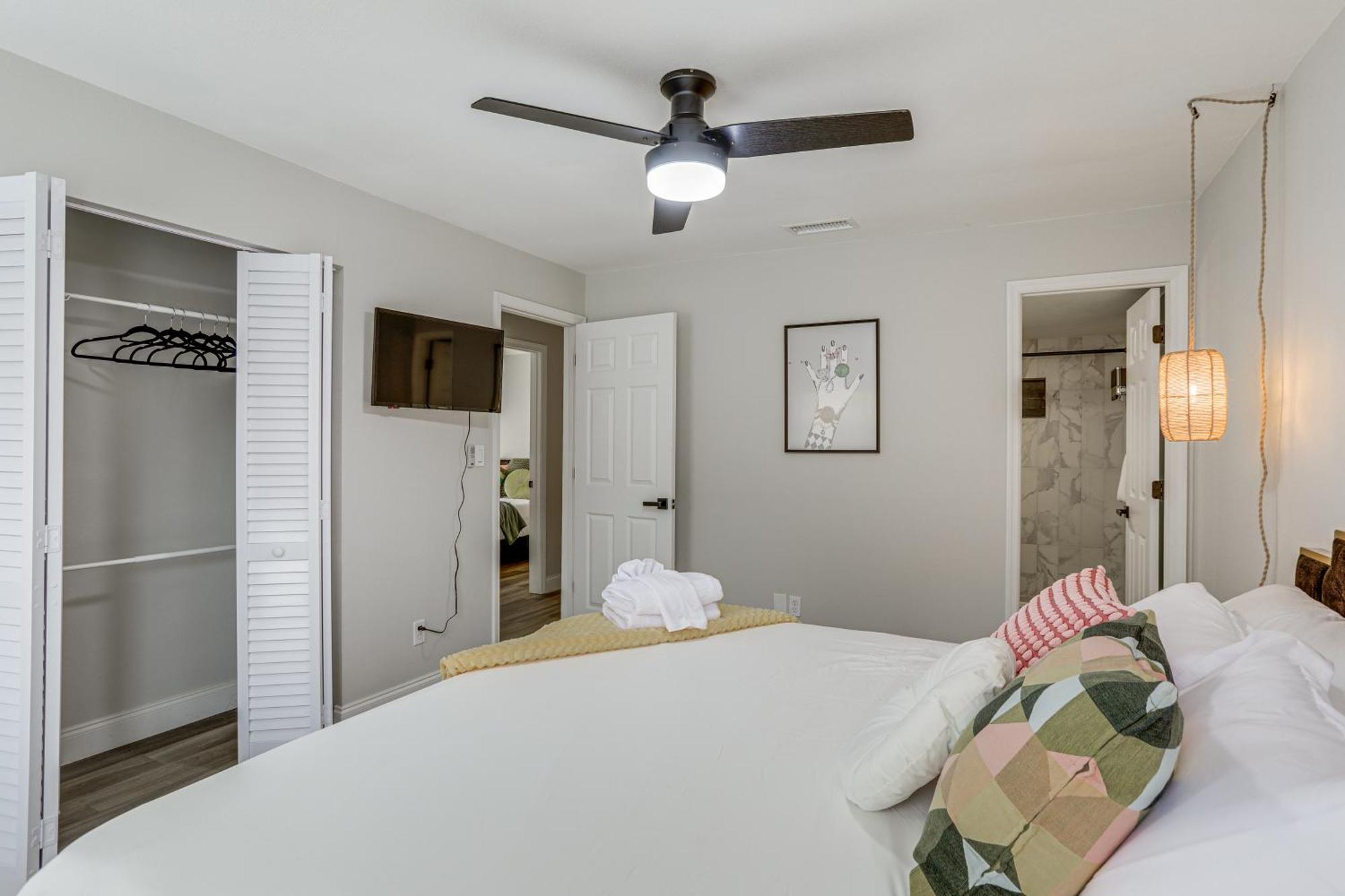 Fully Remodeled St Petersburg With Private Pool *