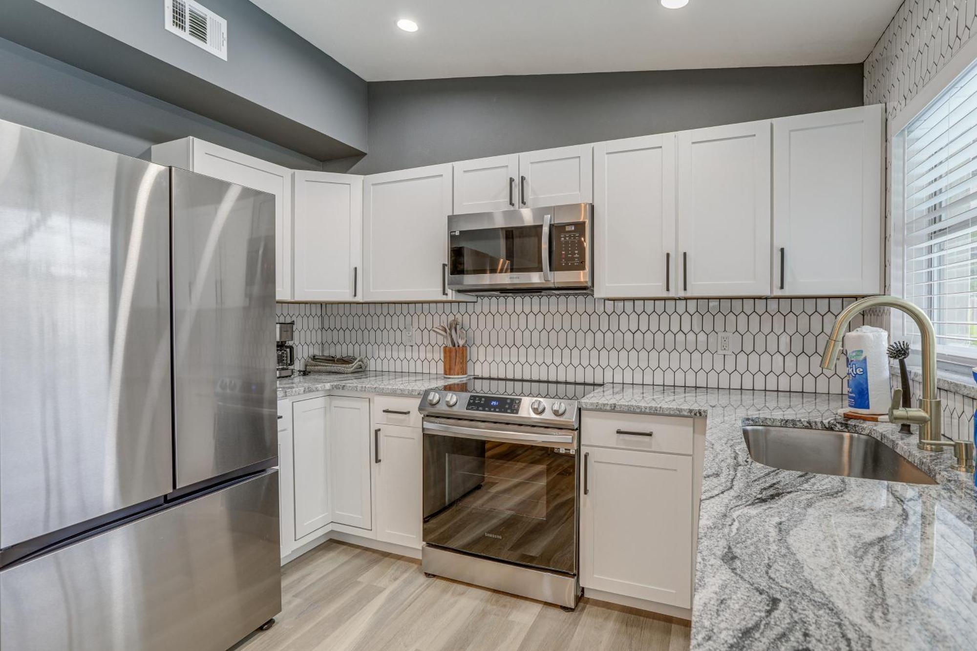 Fully Remodeled St Petersburg With Private Pool *
