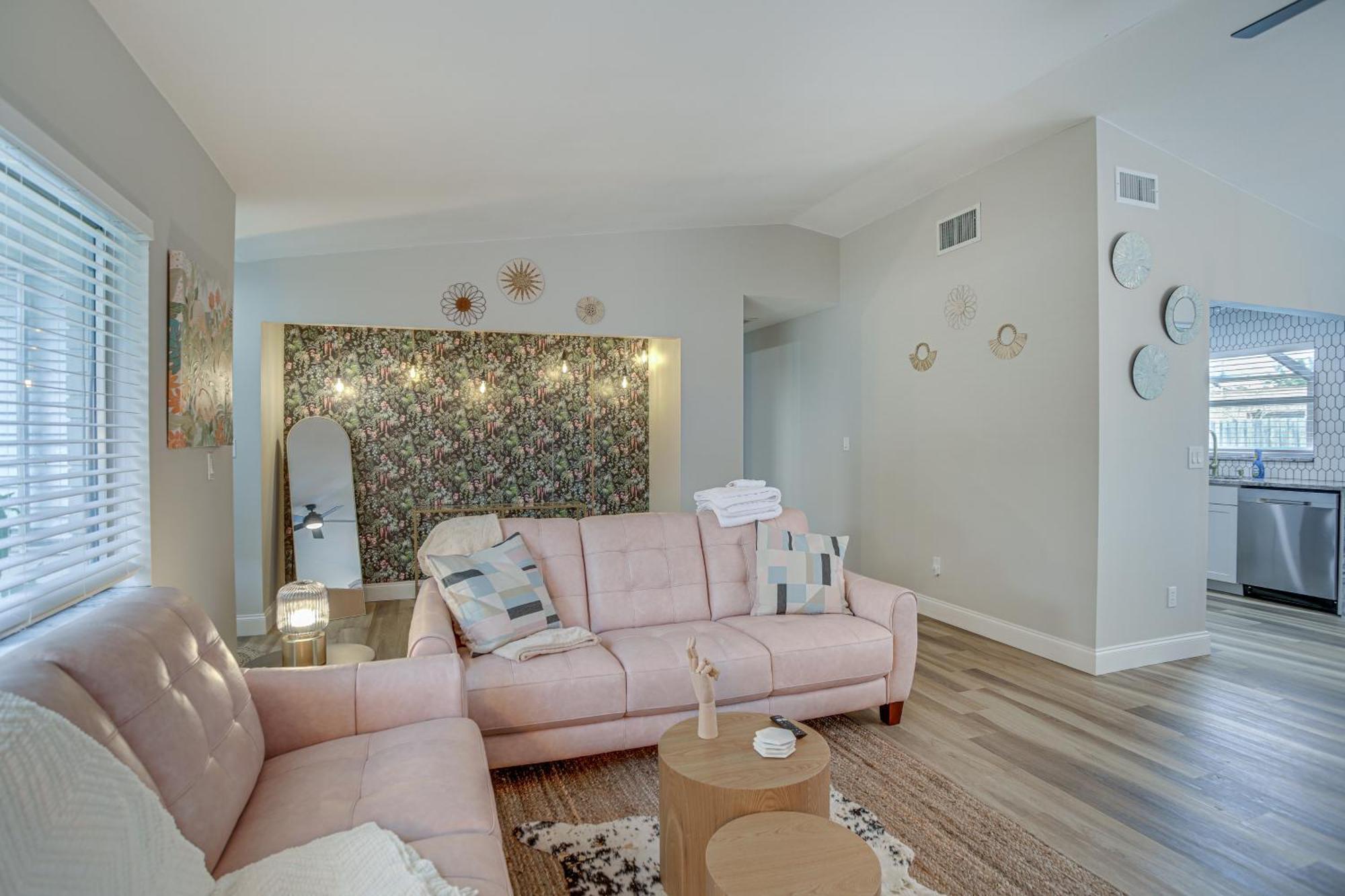 Holiday home Fully Remodeled St Petersburg With Private Pool *