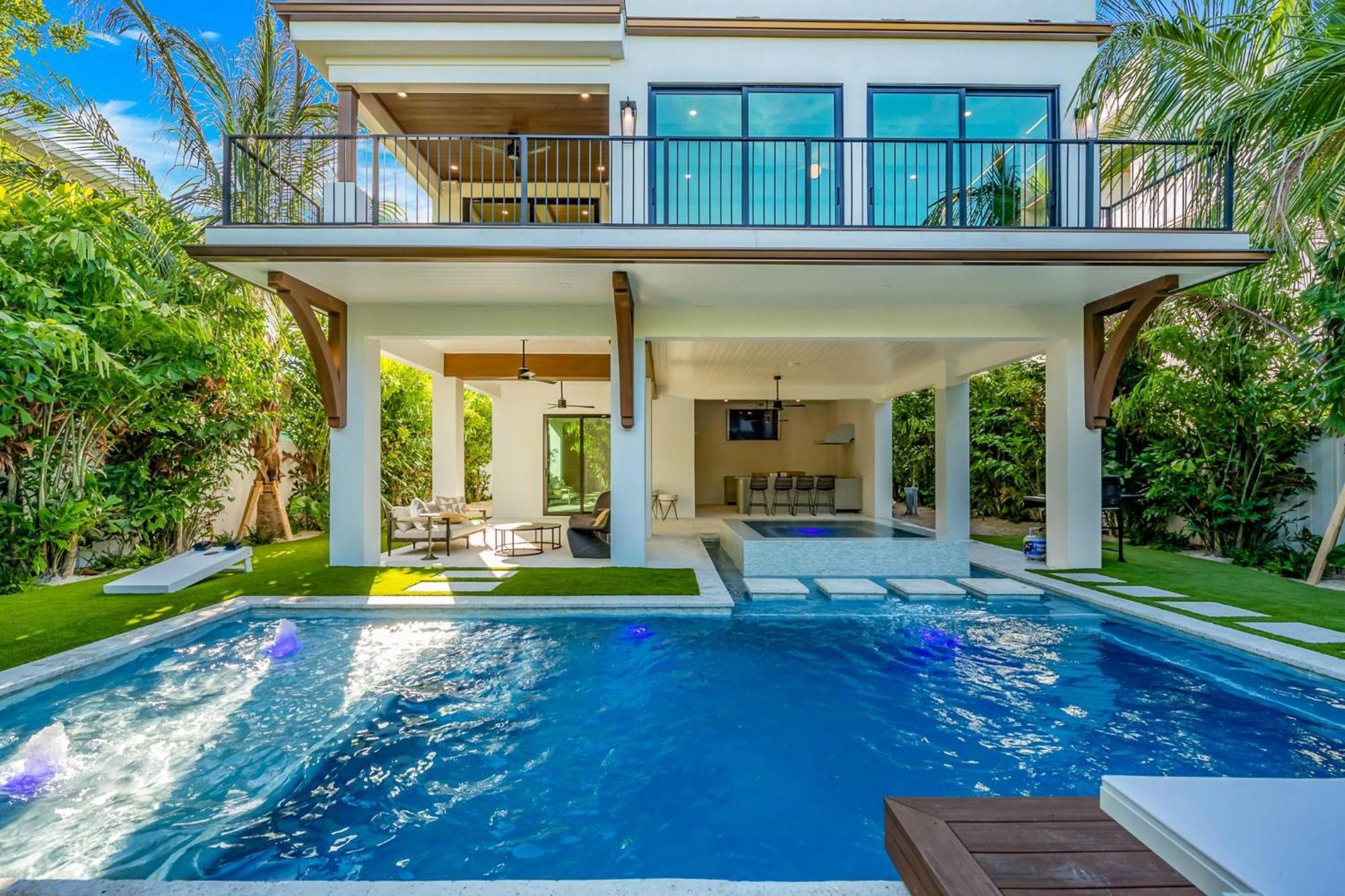 Palmetto Paradise * Anna Maria