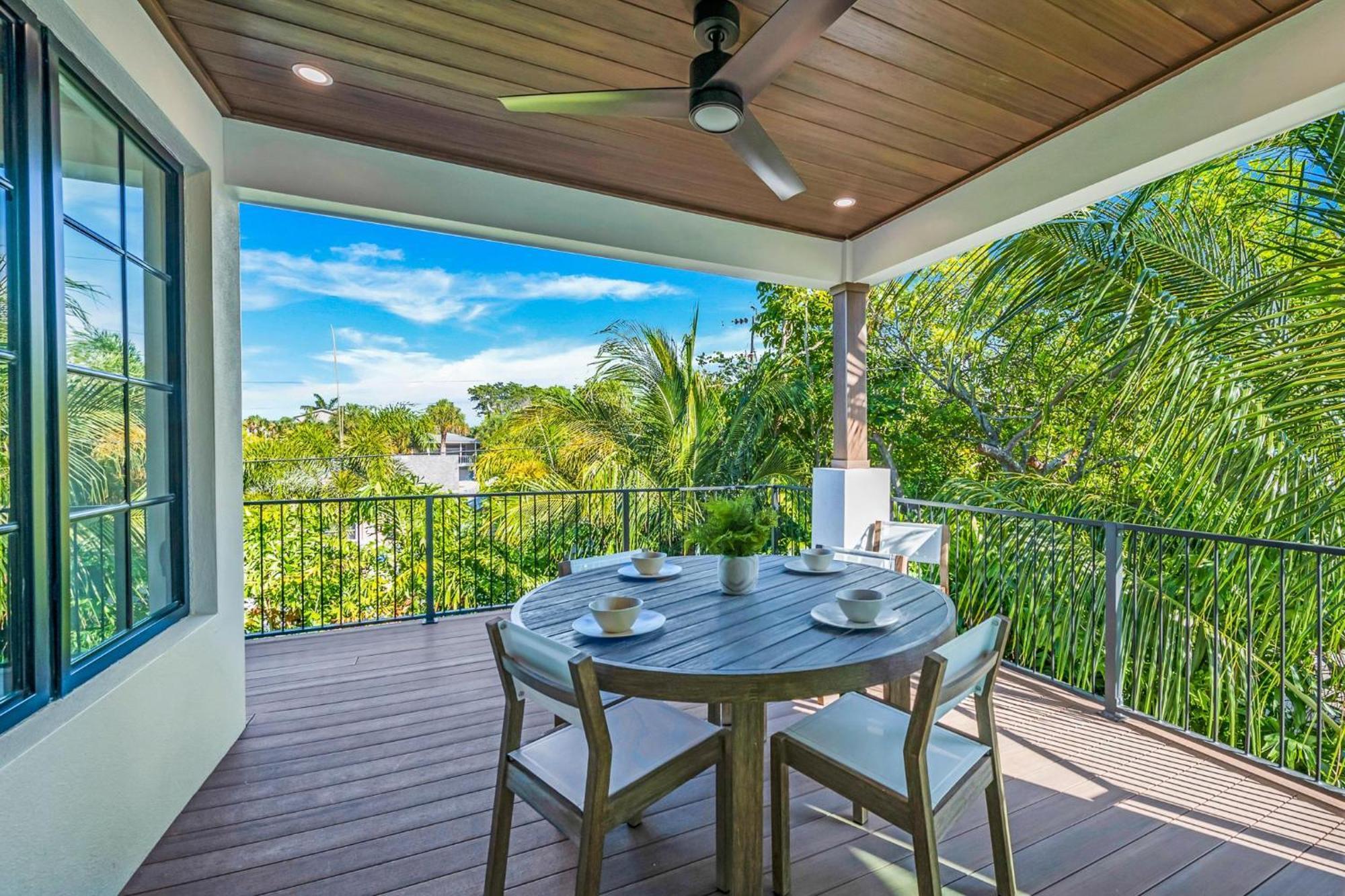 Palmetto Paradise * Anna Maria