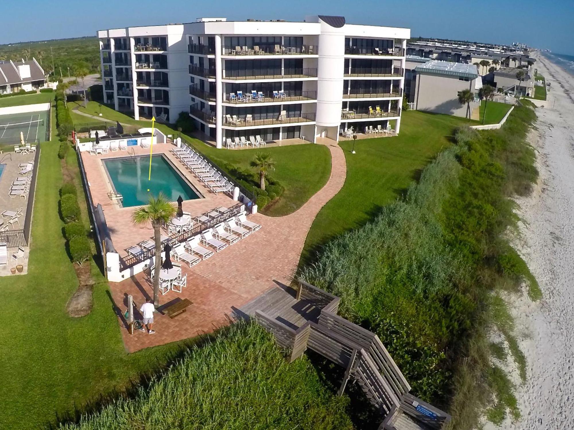 Ground Floor Beachfront With Steps To The And Pool & Access * New Smyrna Beach