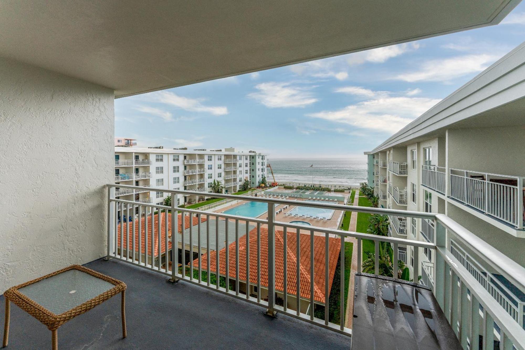 Fabulous Ocean And Pool Views From Balcony & Located On No-drive