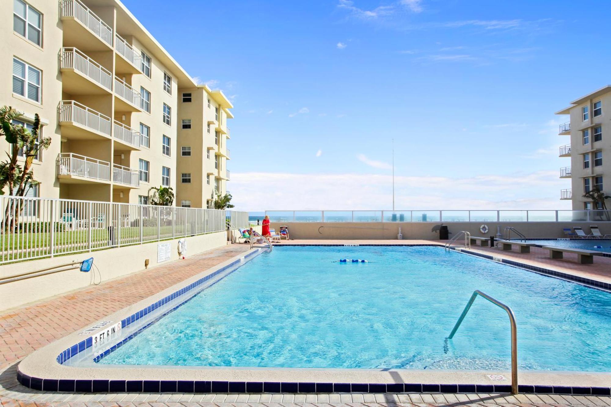 Fabulous Ocean And Pool Views From Balcony & Located On No-drive *