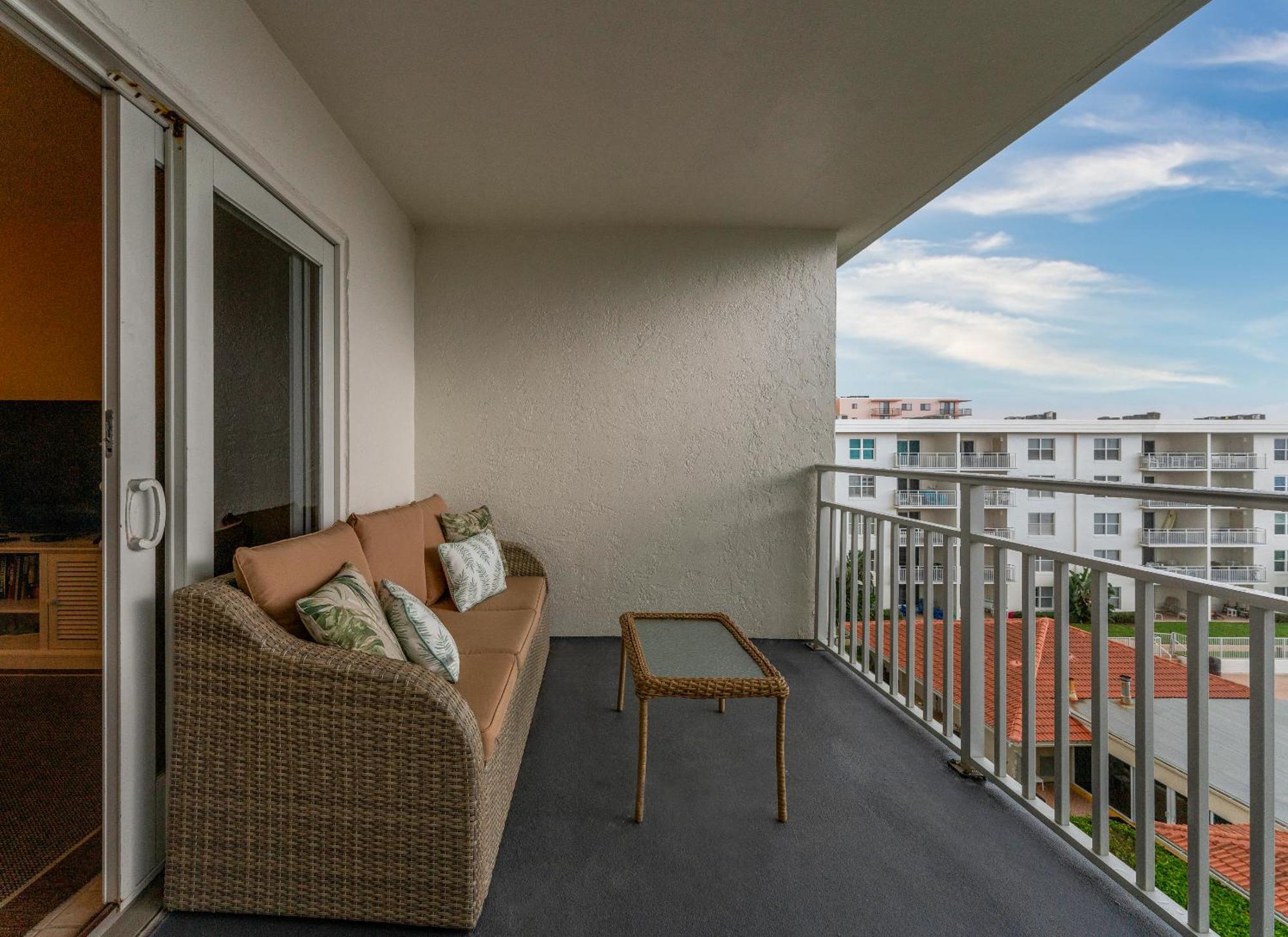 Fabulous Ocean And Pool Views From Balcony & Located On No-drive * New Smyrna Beach