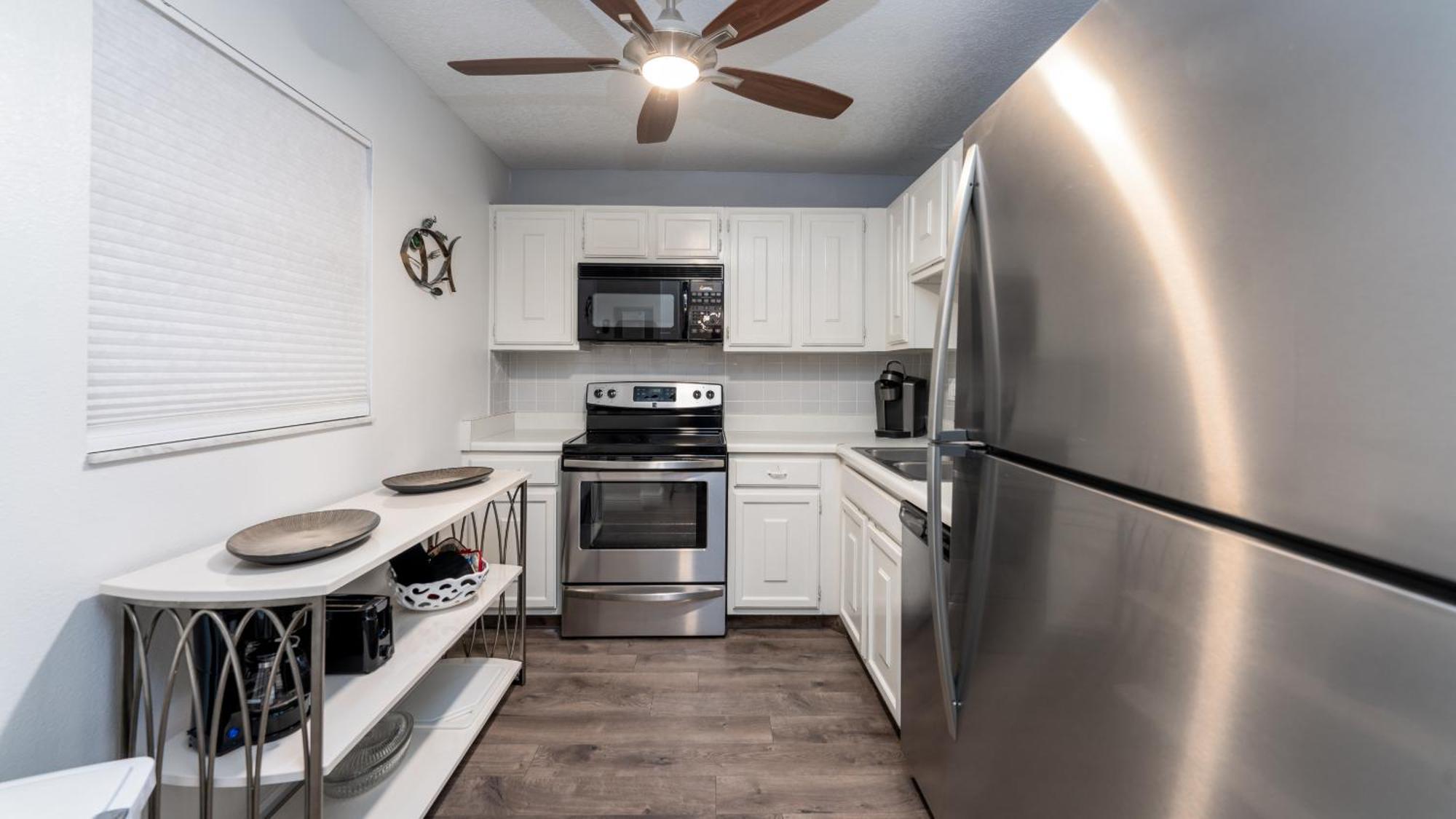 Direct Access And 2 Pools Located On The No-drive Holiday home
