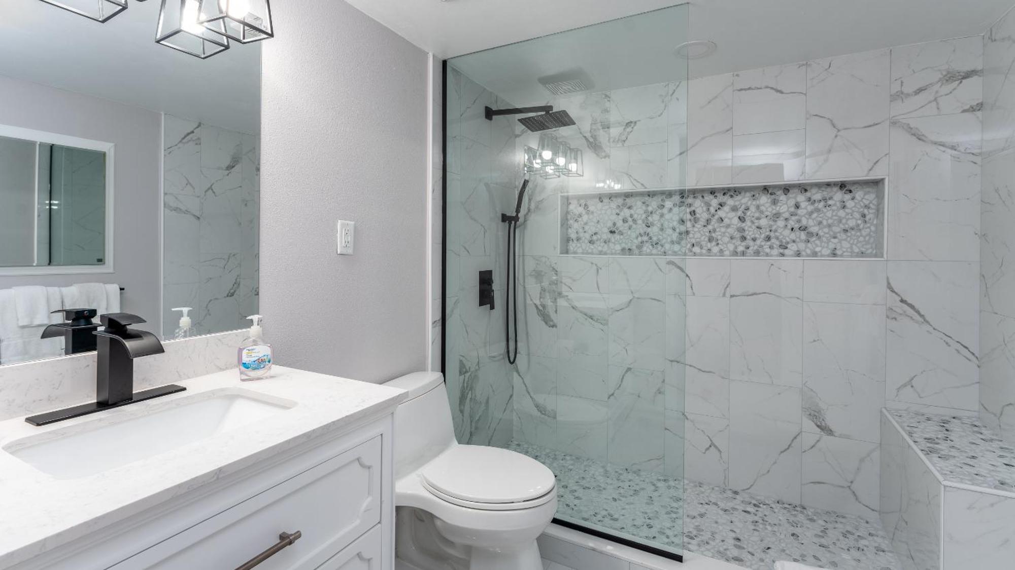 Direct Access And 2 Pools Located On The No-drive Holiday home *