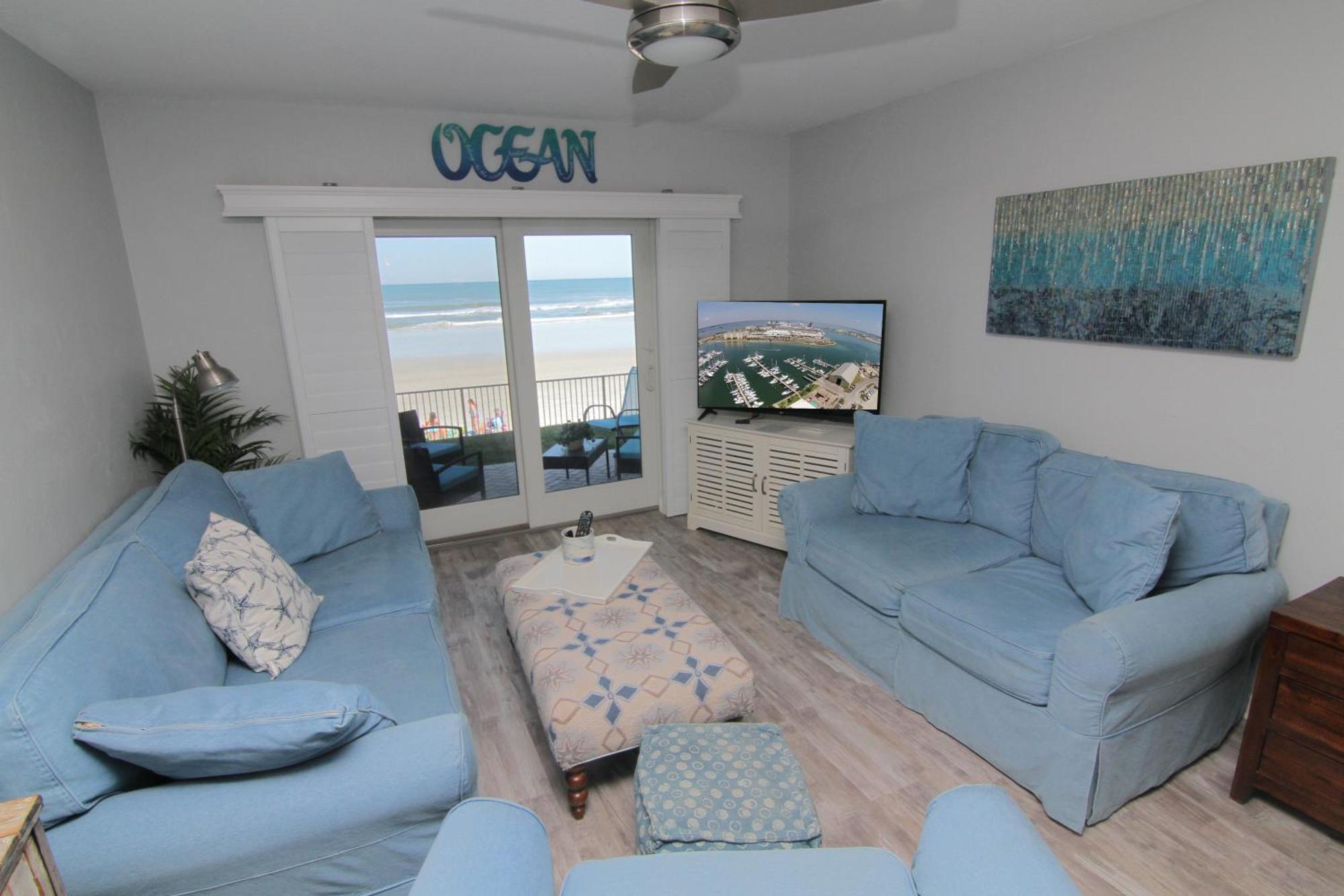 Holiday home Oceanfront Ground Floor Patio With Unbelievable Views! Complex Has Amenities For The Whole Family!
