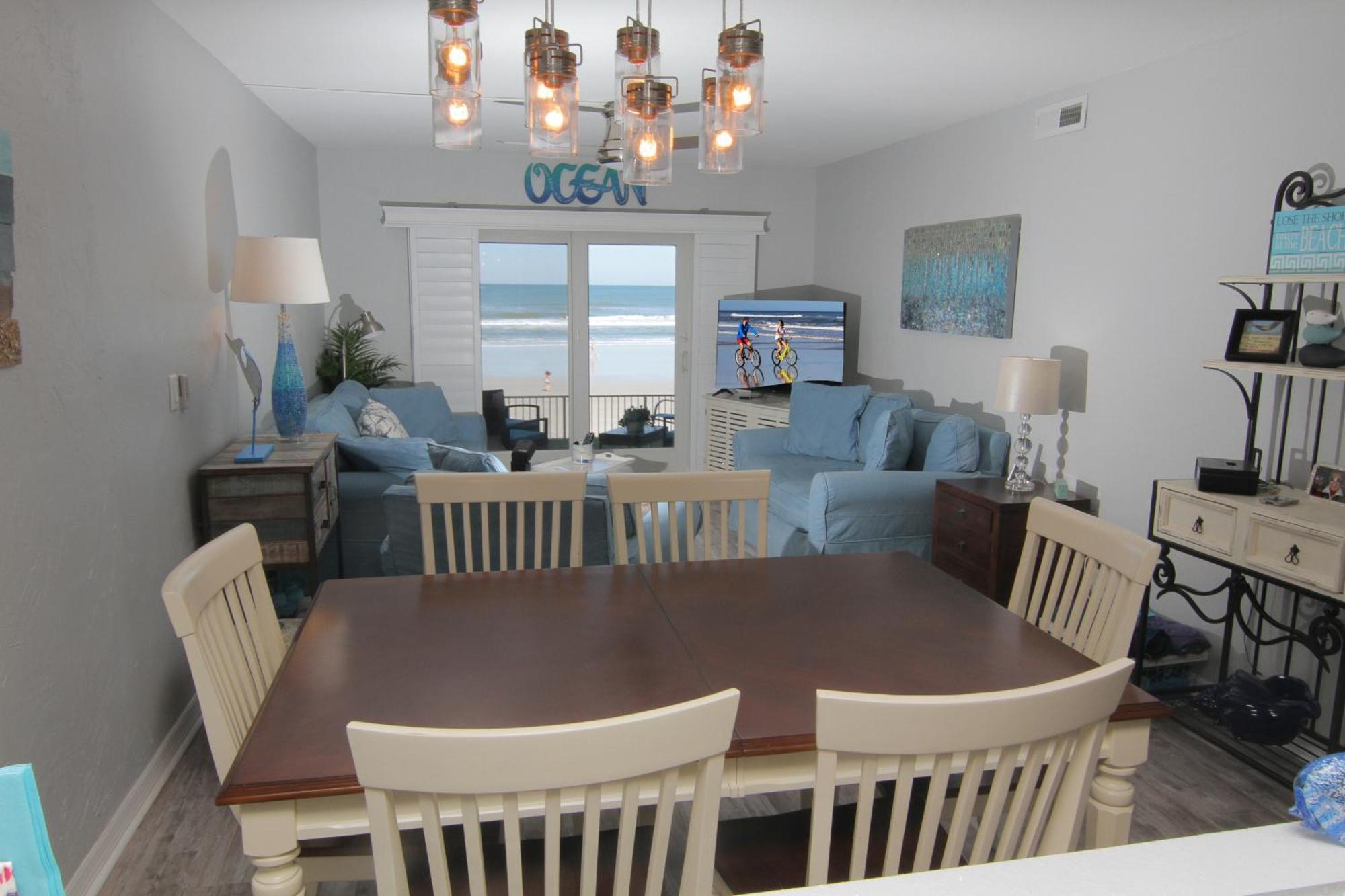 Oceanfront Ground Floor Patio With Unbelievable Views! Complex Has Amenities For The Whole Family! Holiday home