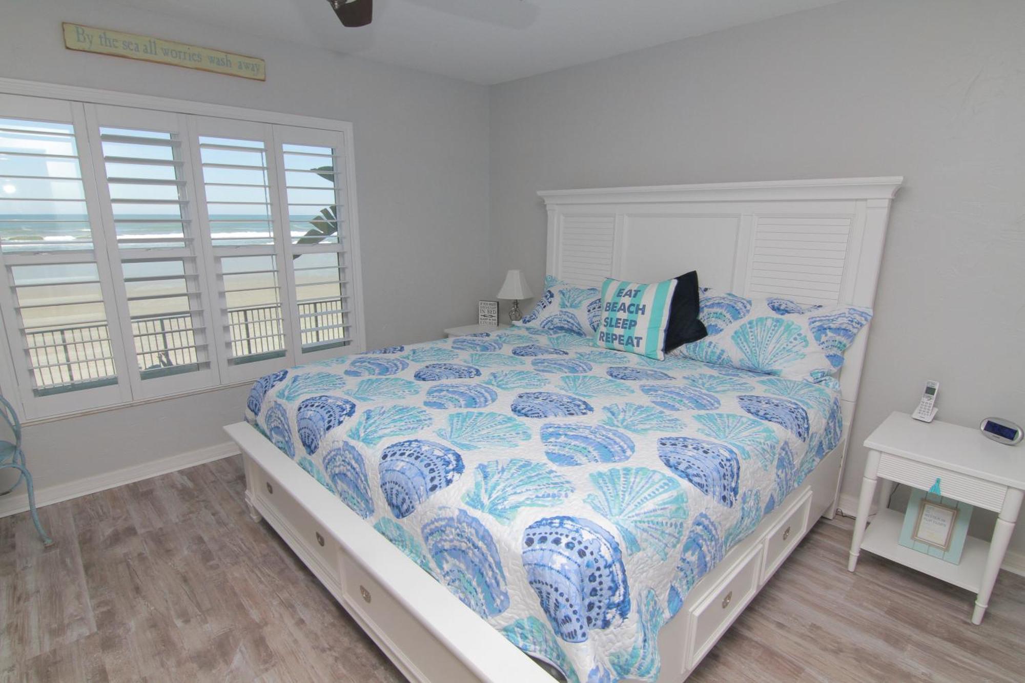 Oceanfront Ground Floor Patio With Unbelievable Views! Complex Has Amenities For The Whole Family!