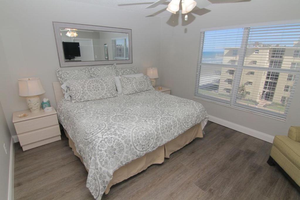 Visit Floor Located On The No-drive With 2 Complex Pools! Holiday home