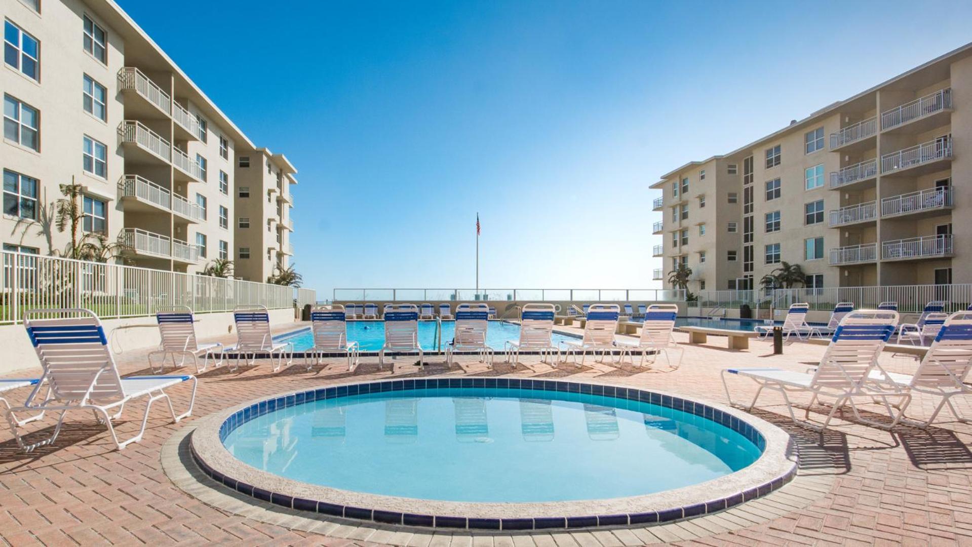 Holiday home Ocean View From Your Private Balcony With Direct Access To The No-drive Beach! *