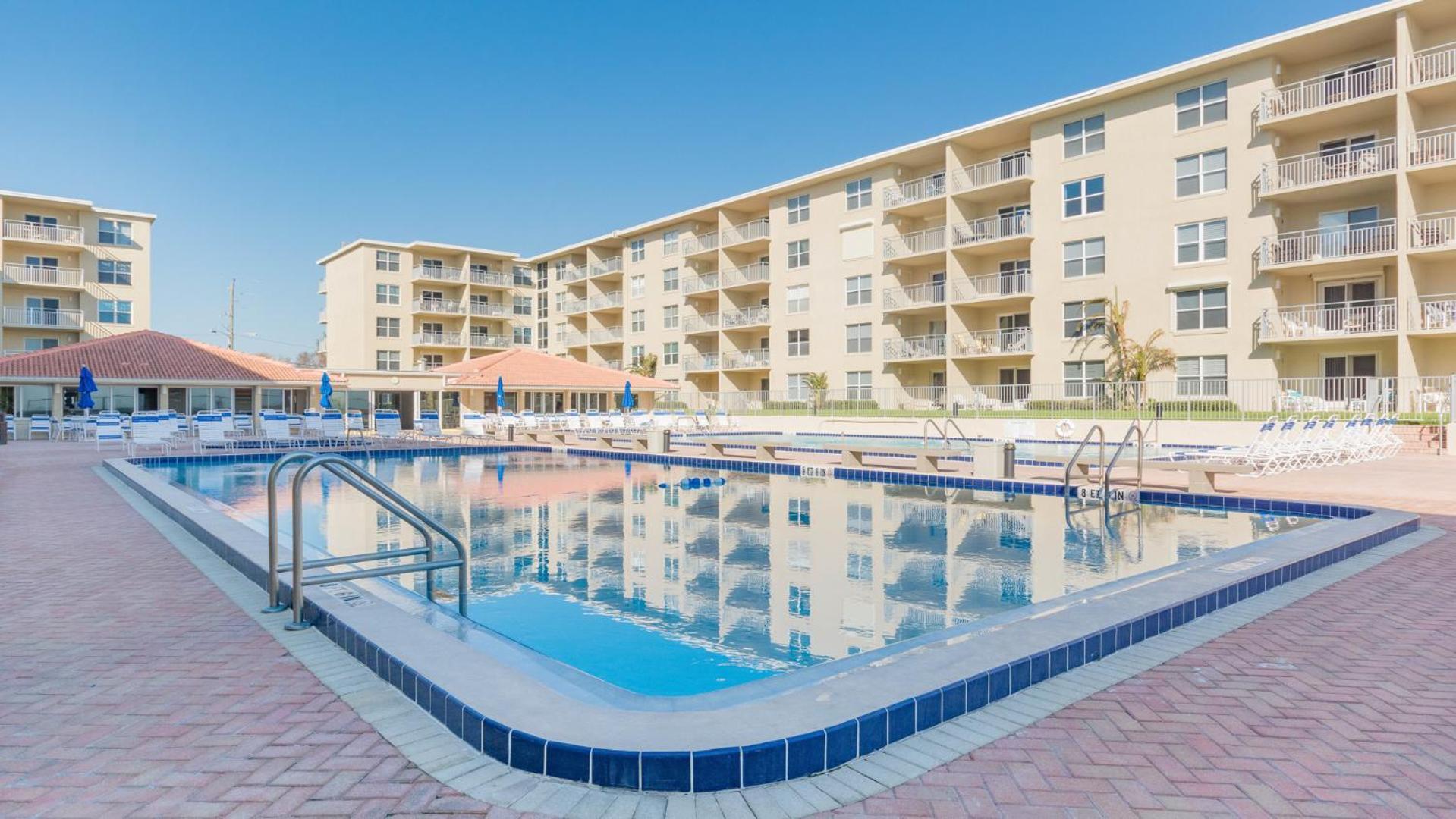 Ocean View From Your Private Balcony With Direct Access To The No-drive Beach! Holiday home *