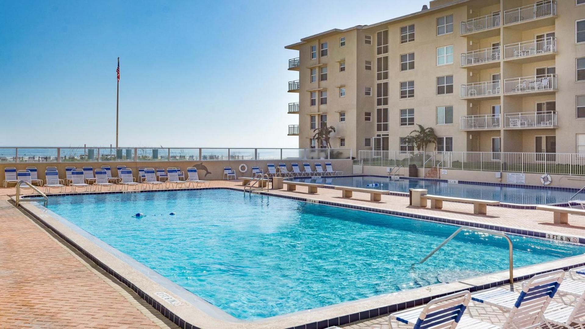 Holiday home Ocean View From Your Private Balcony With Direct Access To The No-drive Beach!
