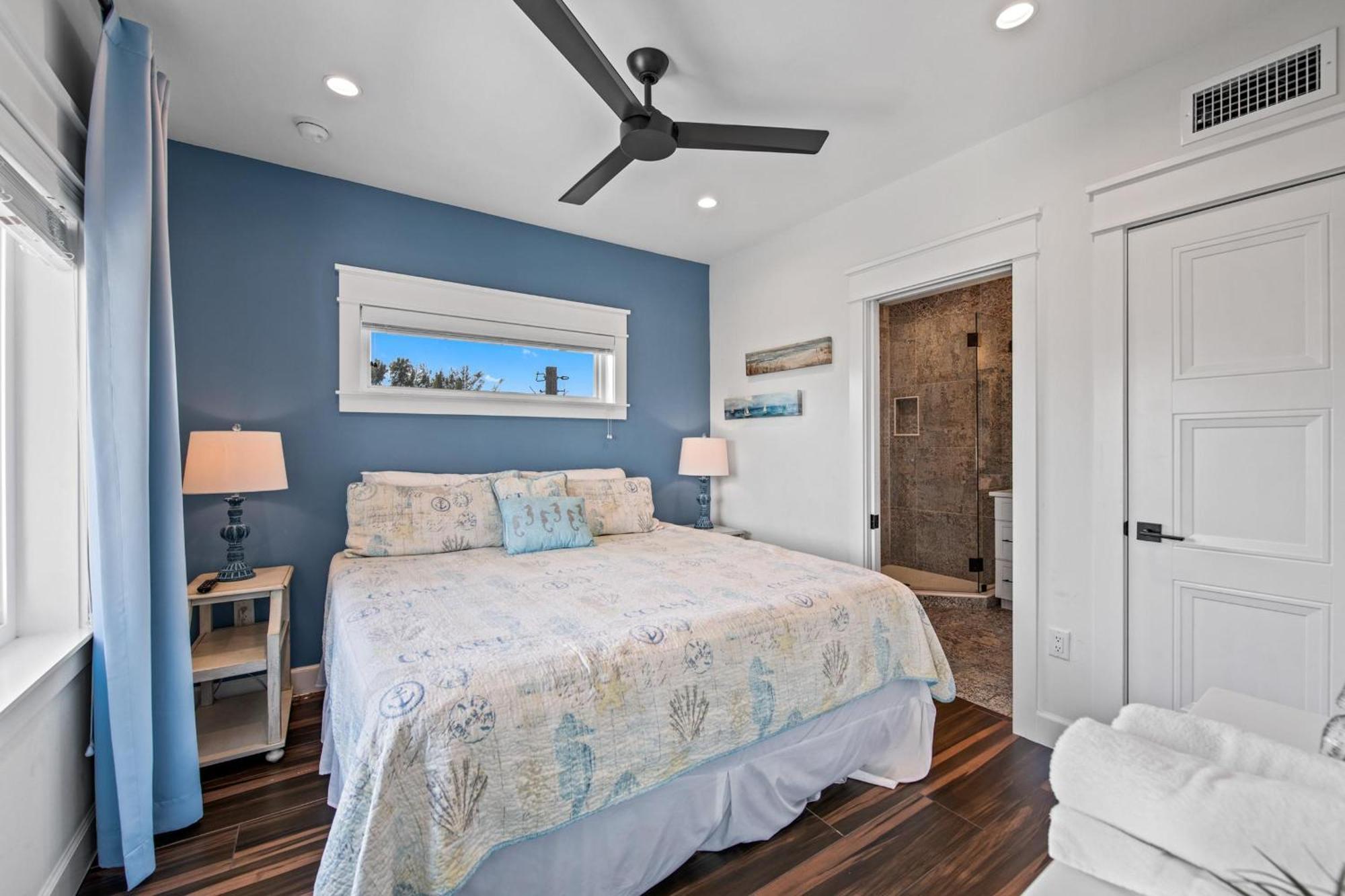 Crystal Waves Oasis Holiday home