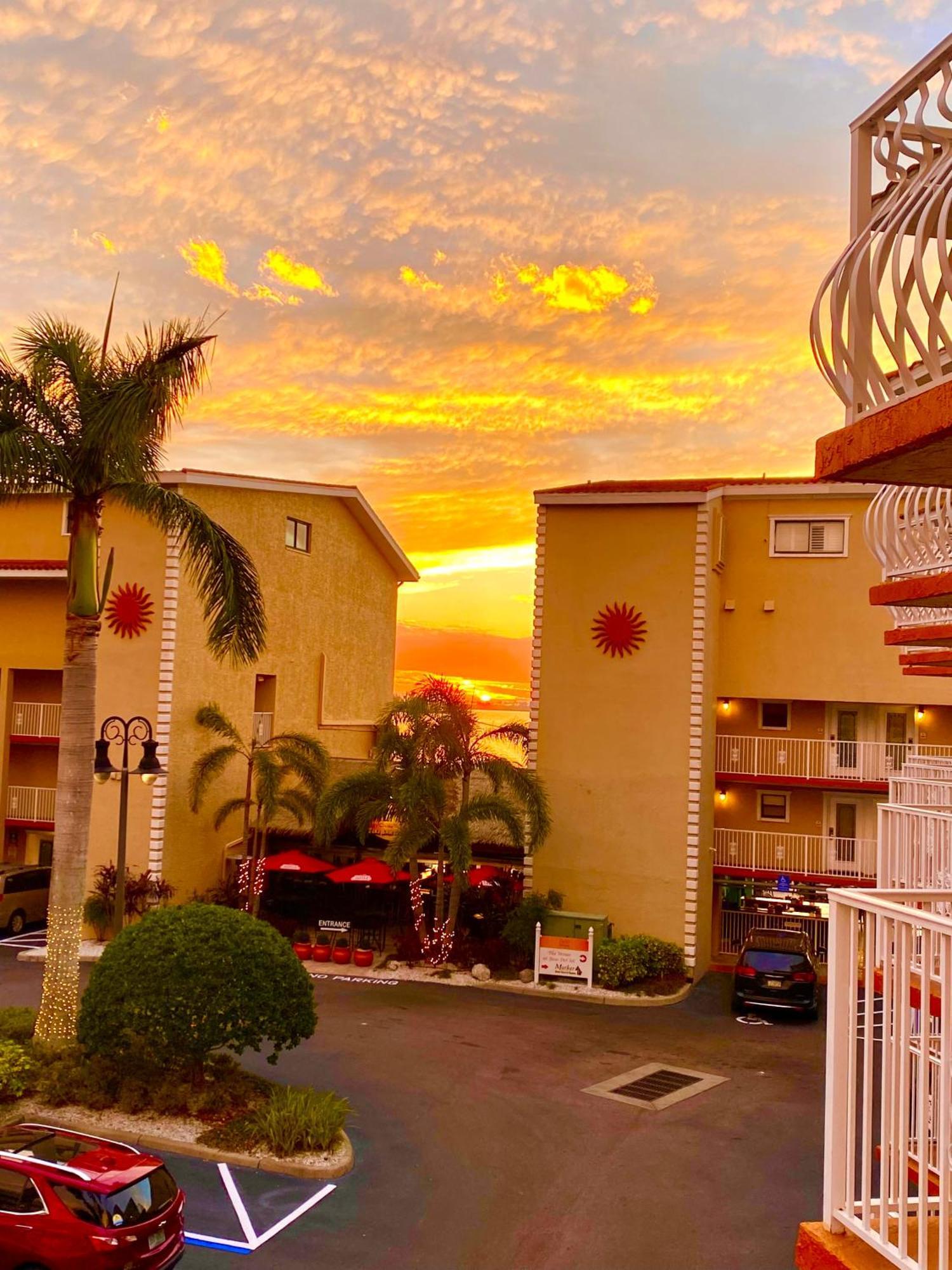 In Waterfront With Balcony Close To Beaches Free Bikes Aparthotel *