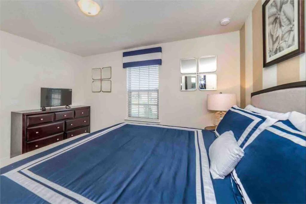 Villa Luxury 9br/6ba/theater/pool/spa/smart Tv *