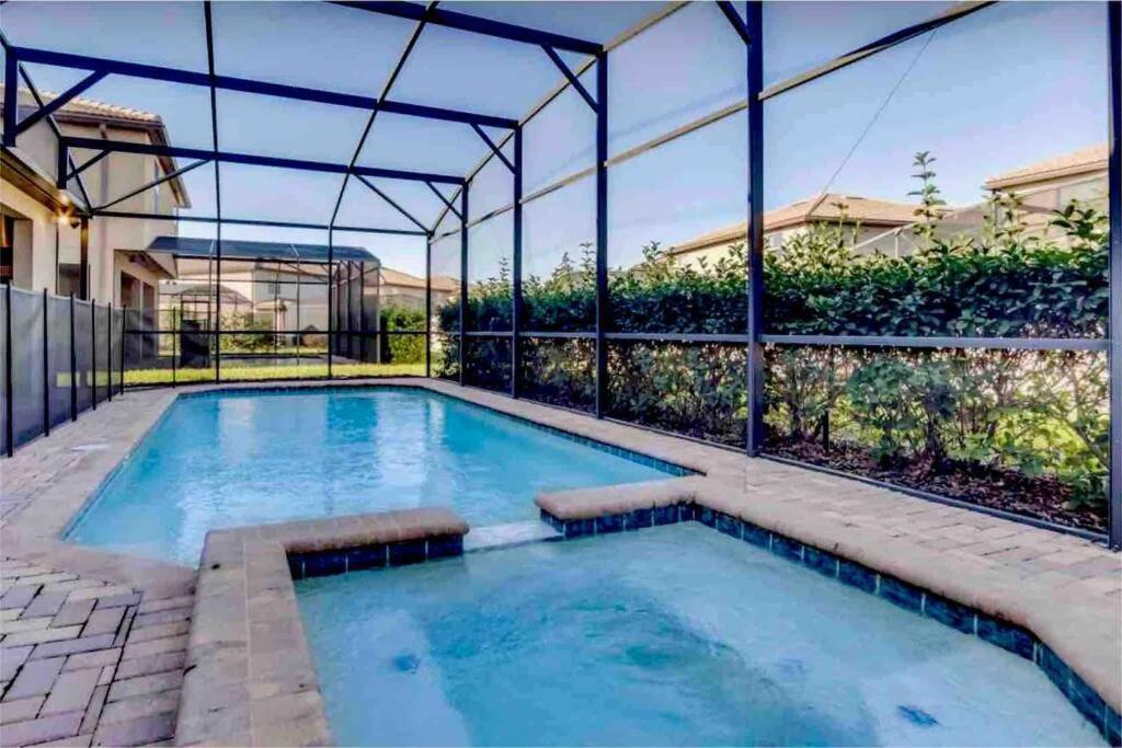 Luxury 9br/6ba/theater/pool/spa/smart Tv * Kissimmee