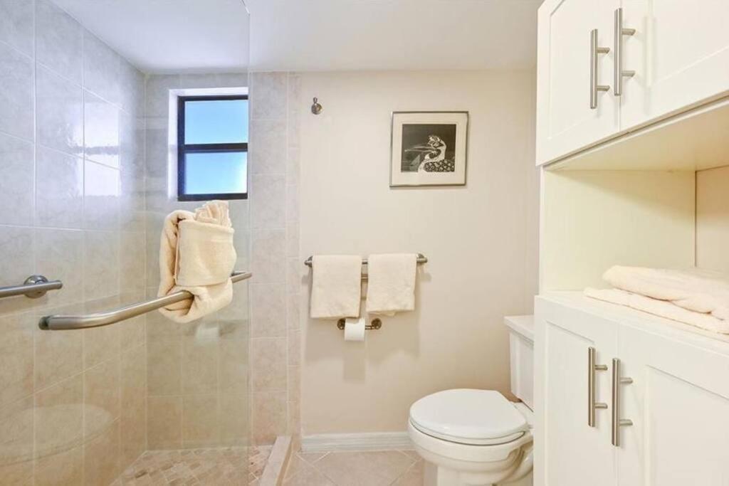 Apartment Park Shore Beautiful Deluxe 2 Bed 2bath *