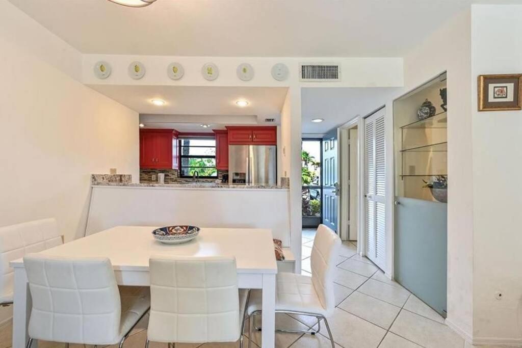 Apartment Park Shore Beautiful Deluxe 2 Bed 2bath Naples