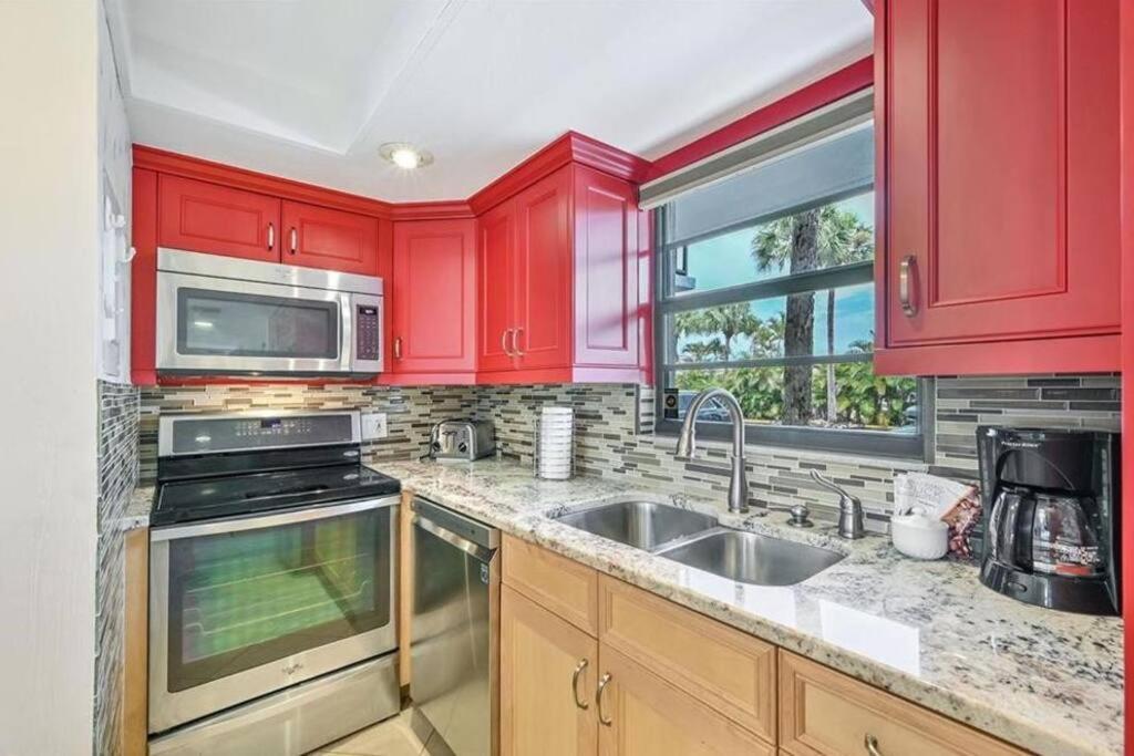 Apartment Park Shore Beautiful Deluxe 2 Bed 2bath *