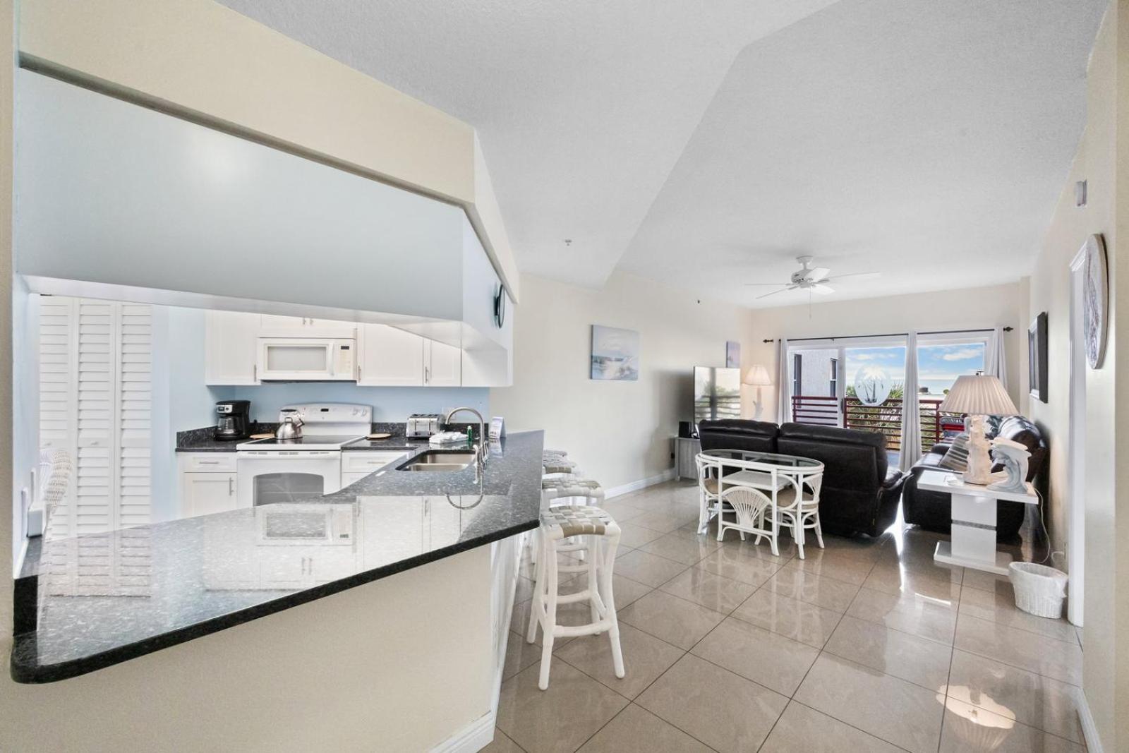 205 Crimson Holiday home *