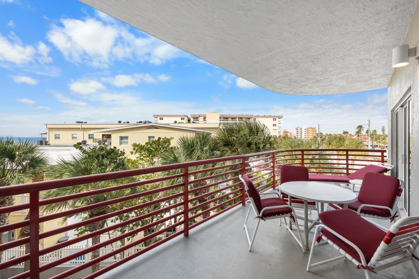 205 Crimson Holiday home *