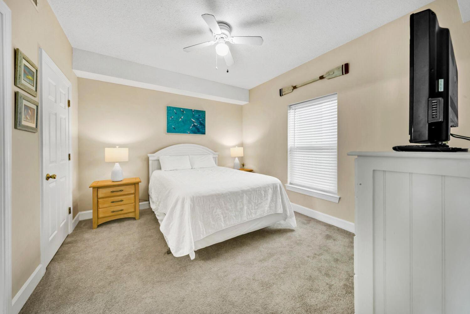 Twin Palms 804