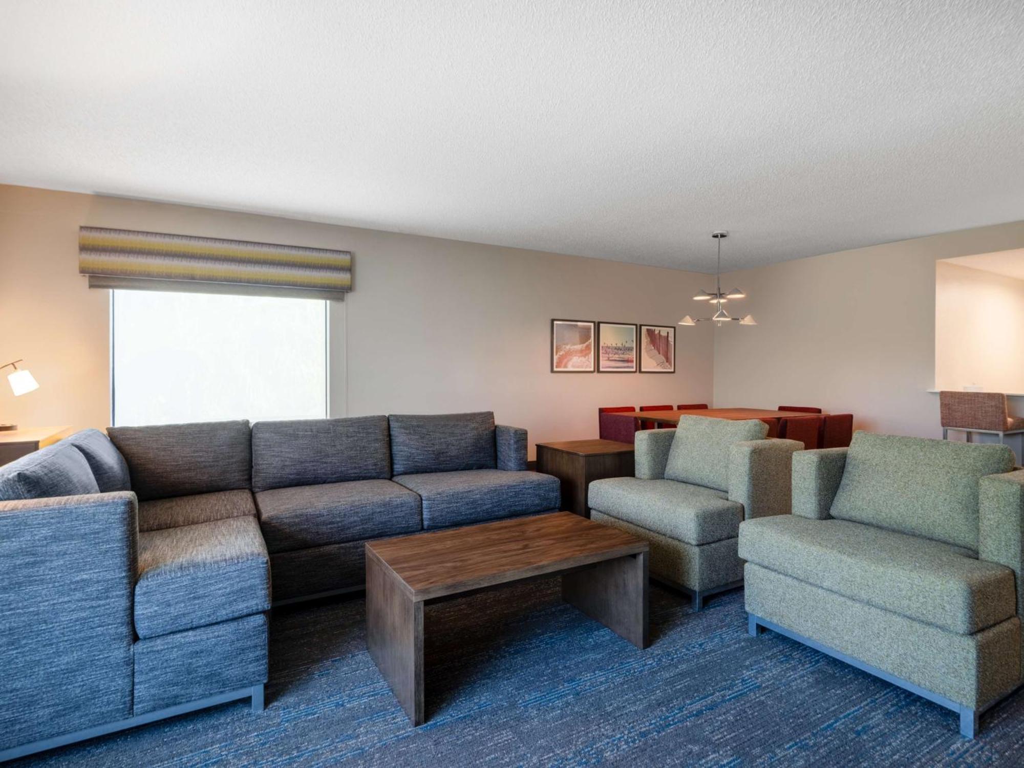 Hotel Hampton Deerfield