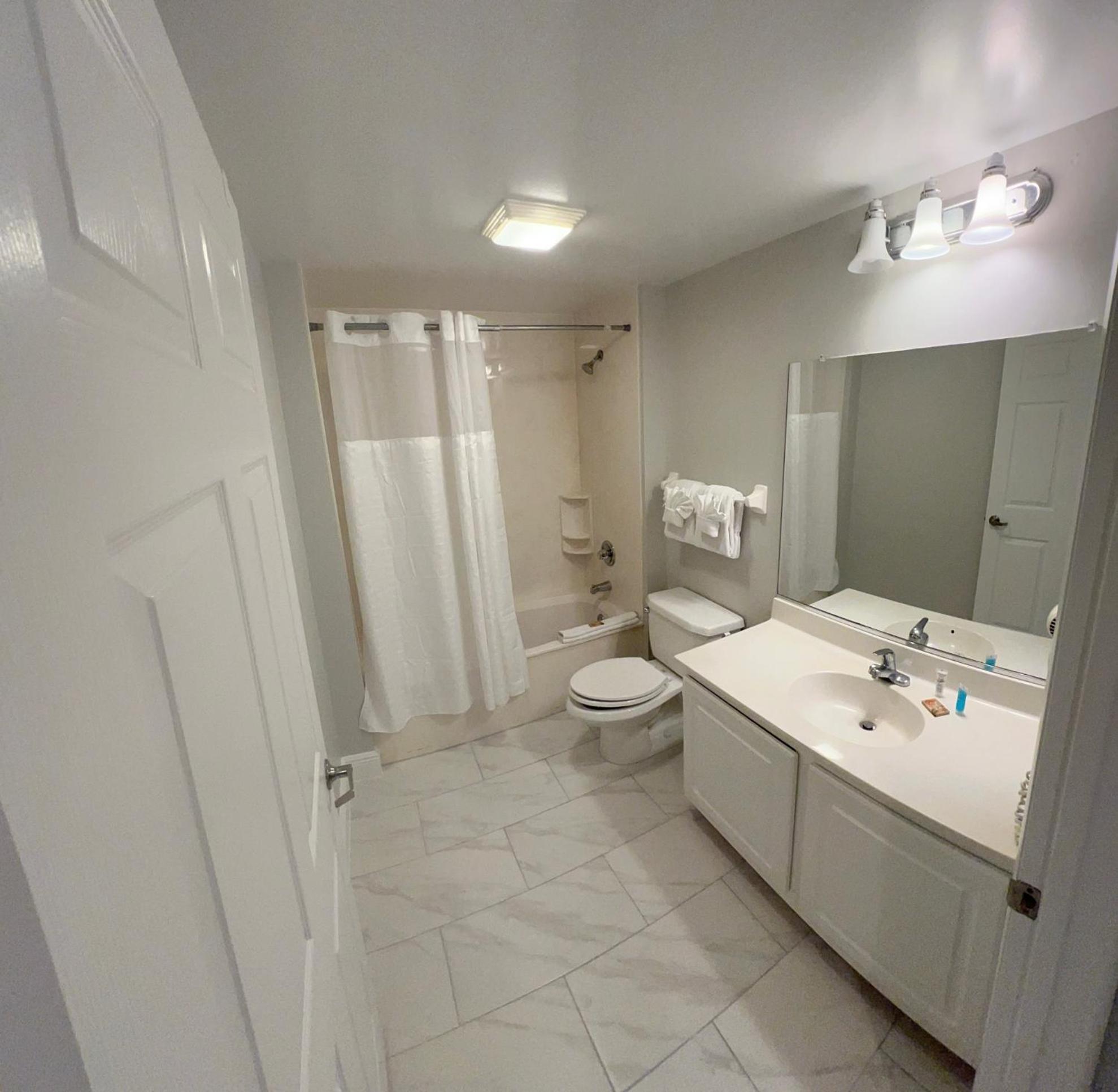 14th Floor 2 Bedroom Direct Oceanfront Wyndham Ocean Walk Daytona 1401 Apartment