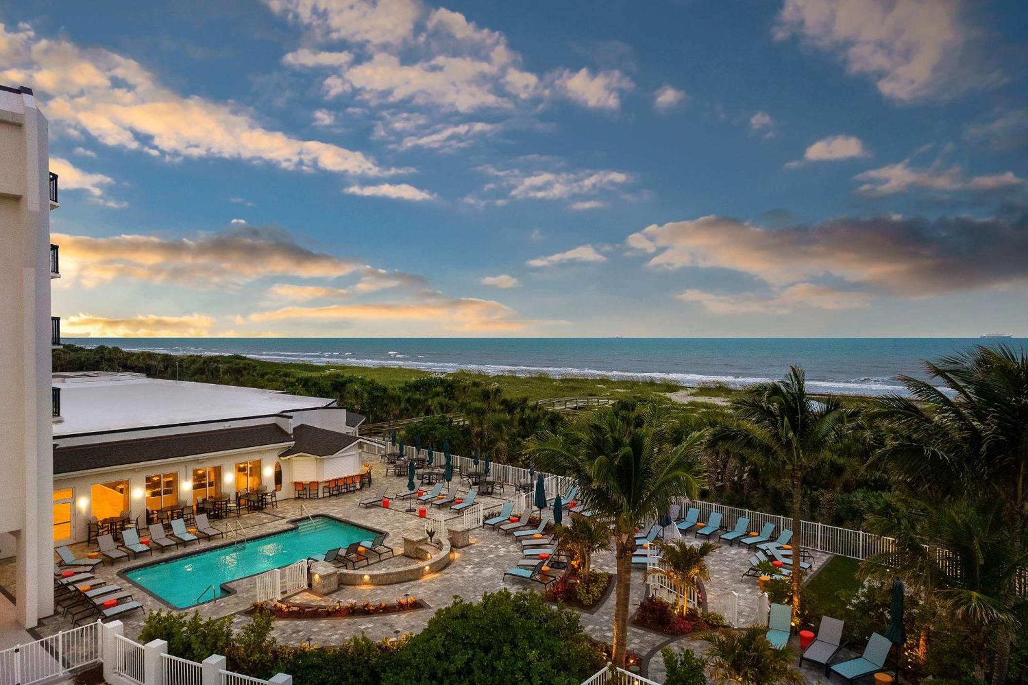 Hilton Garden Cocoa Beach-oceanfront, Fl Resort