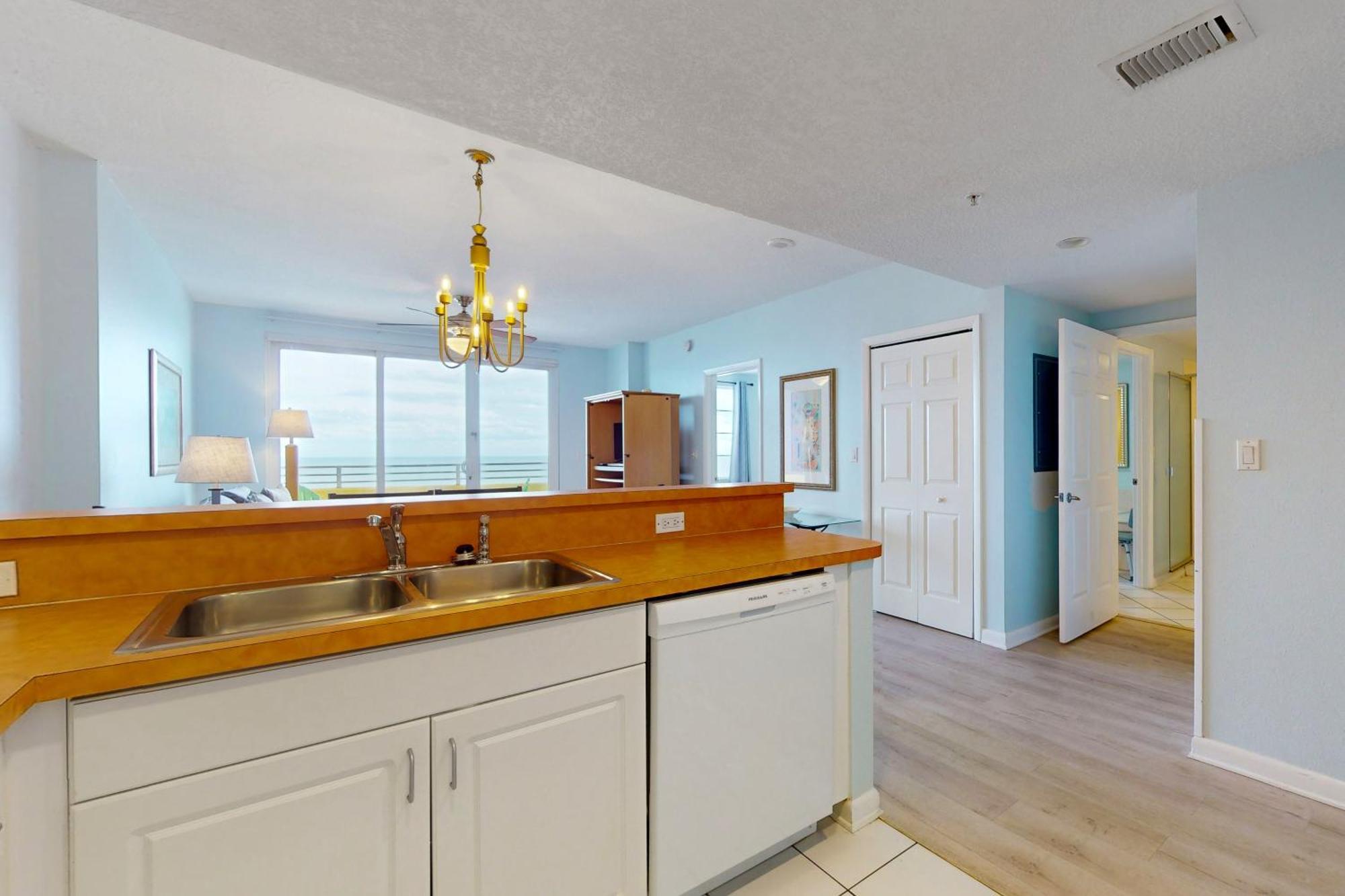 Apartment Ocean Walk 2424a