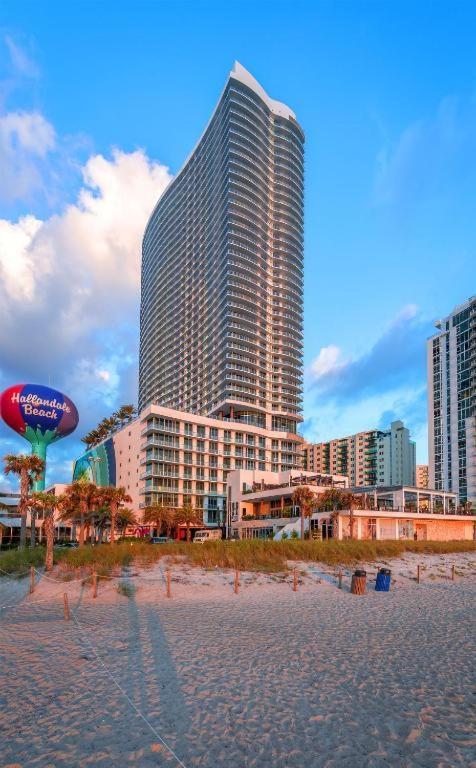 Lyfe On The 25th Floor 1 Bed Unit With Oceanview Apartment