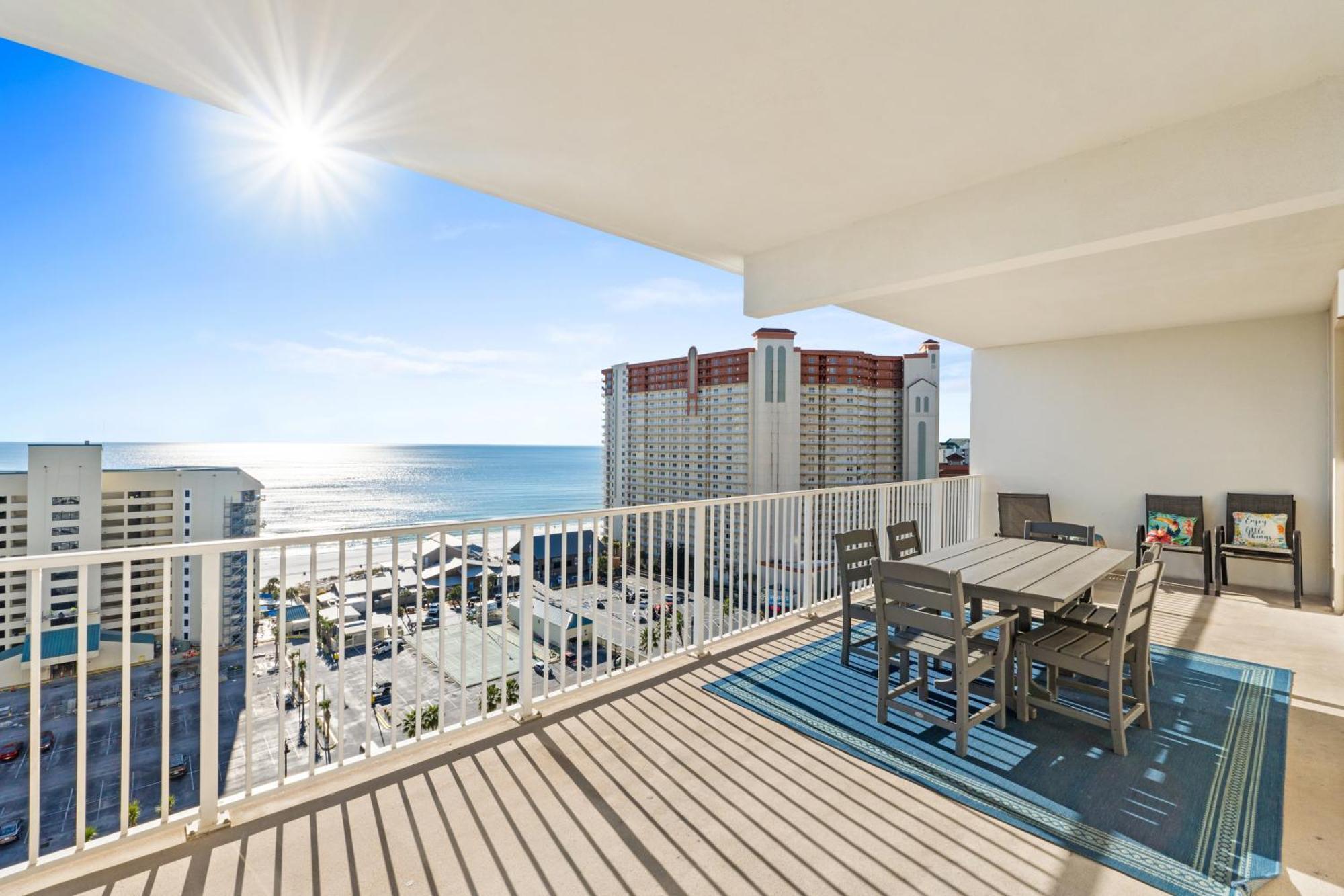Laketown Wharf #1321 By Book That Holiday home *