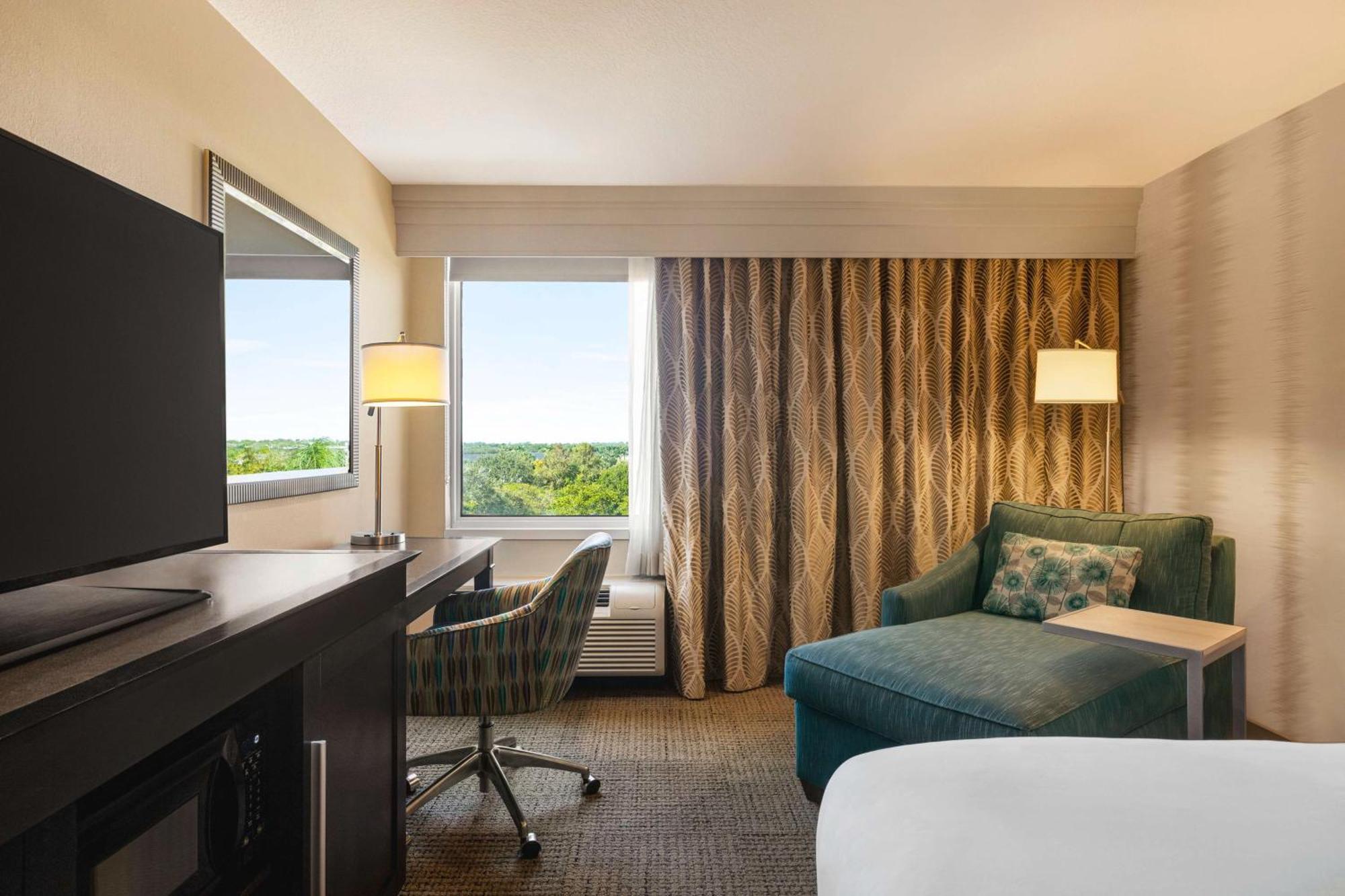 Hampton Hotel