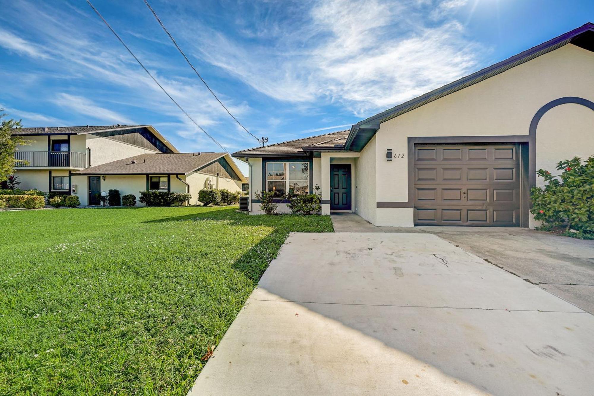 Peaceful 3 Bed Waterfront