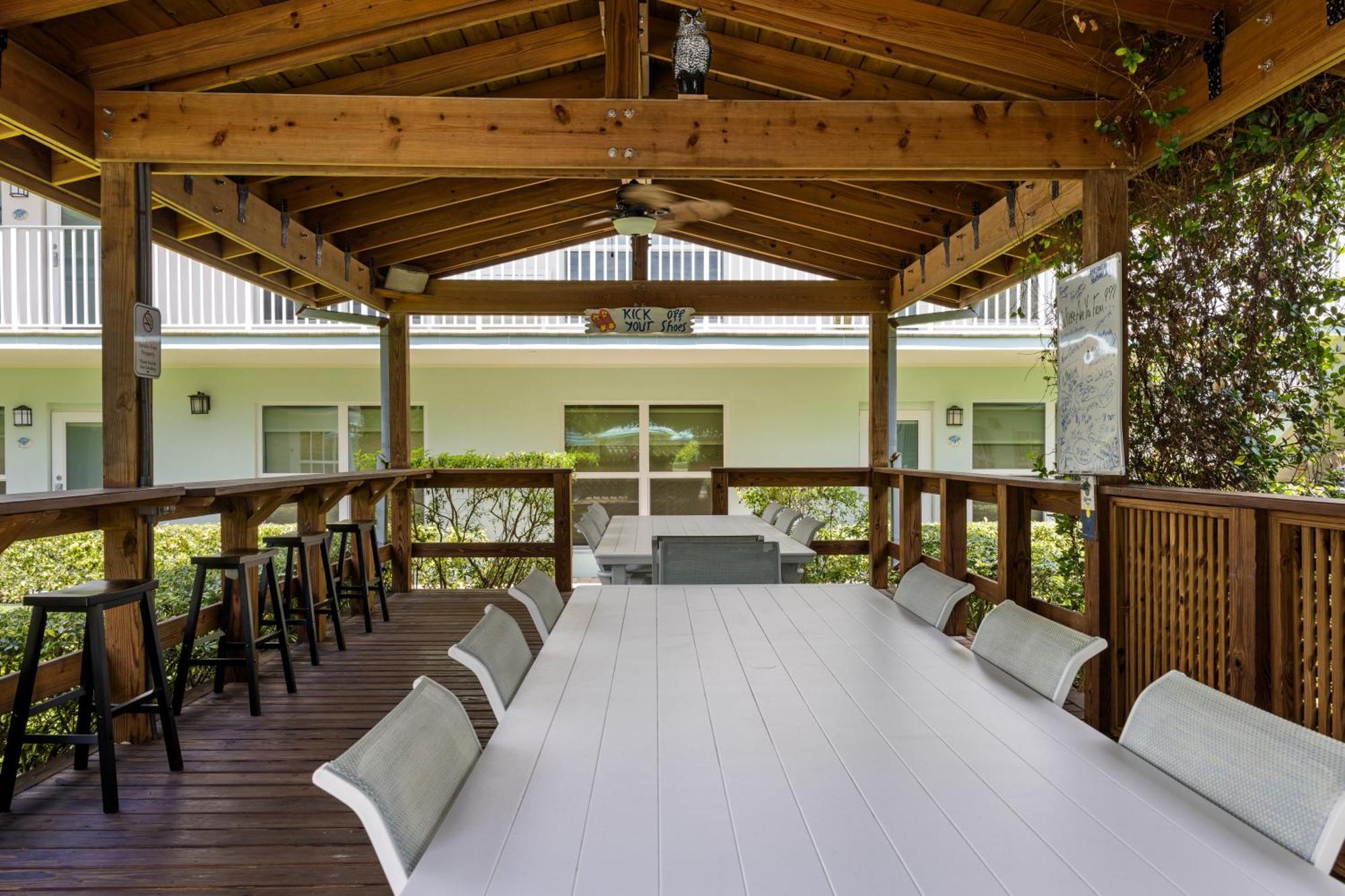 Inn Sun Dek House