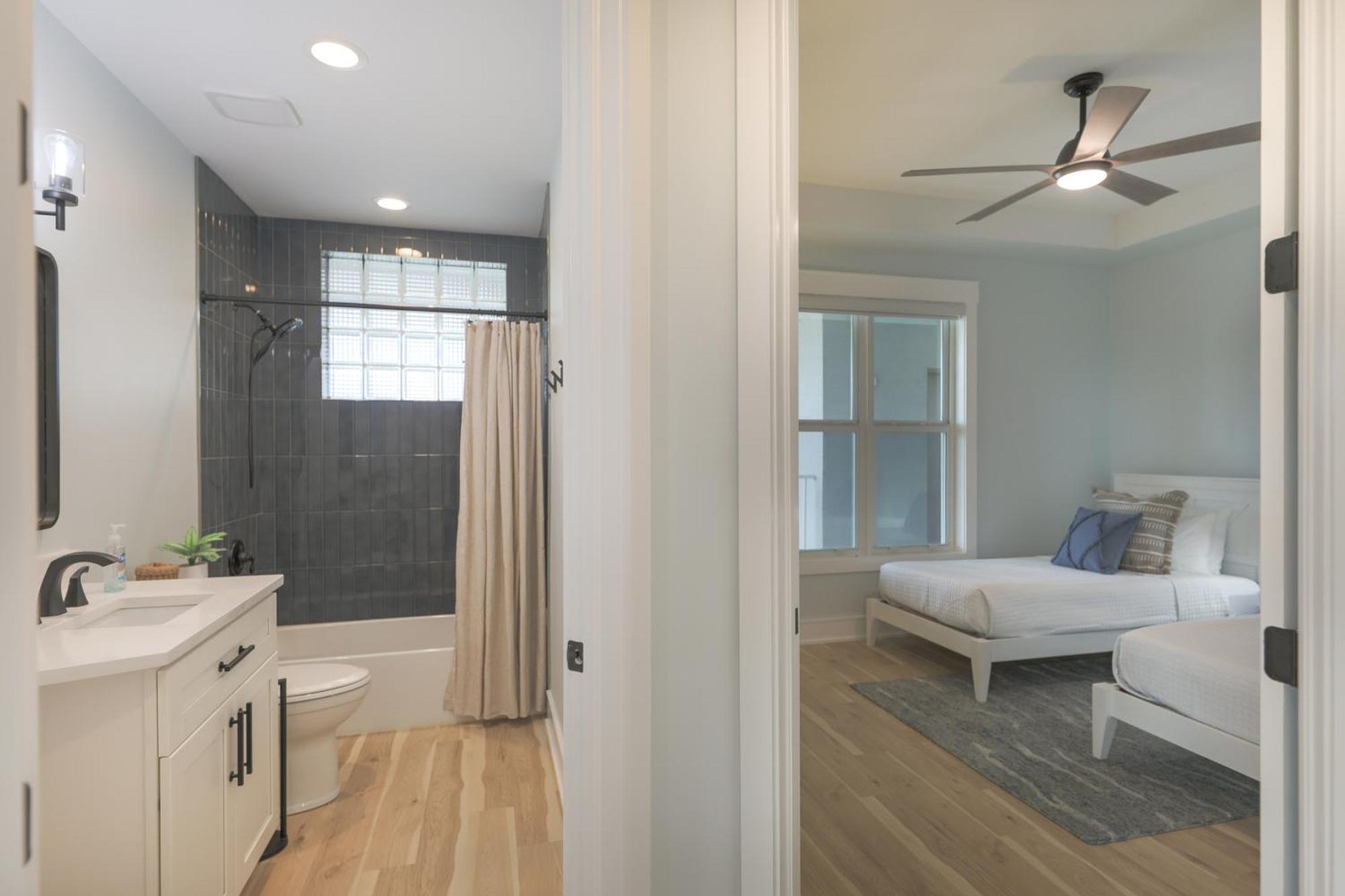 Apartment Ibis At The Sanctuary A302 *
