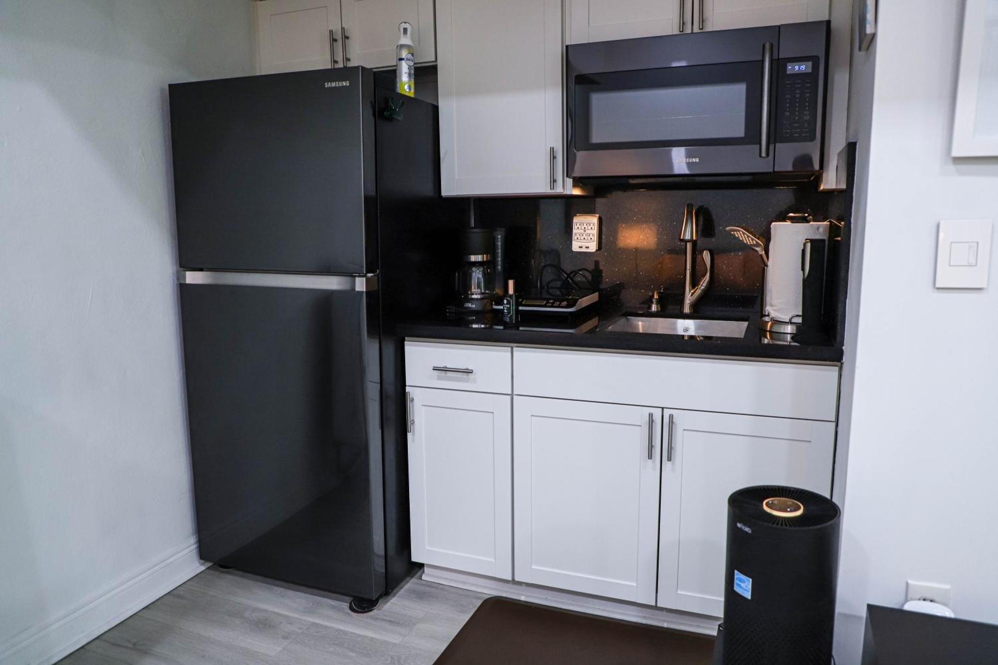 Guest house Guilla North Miami