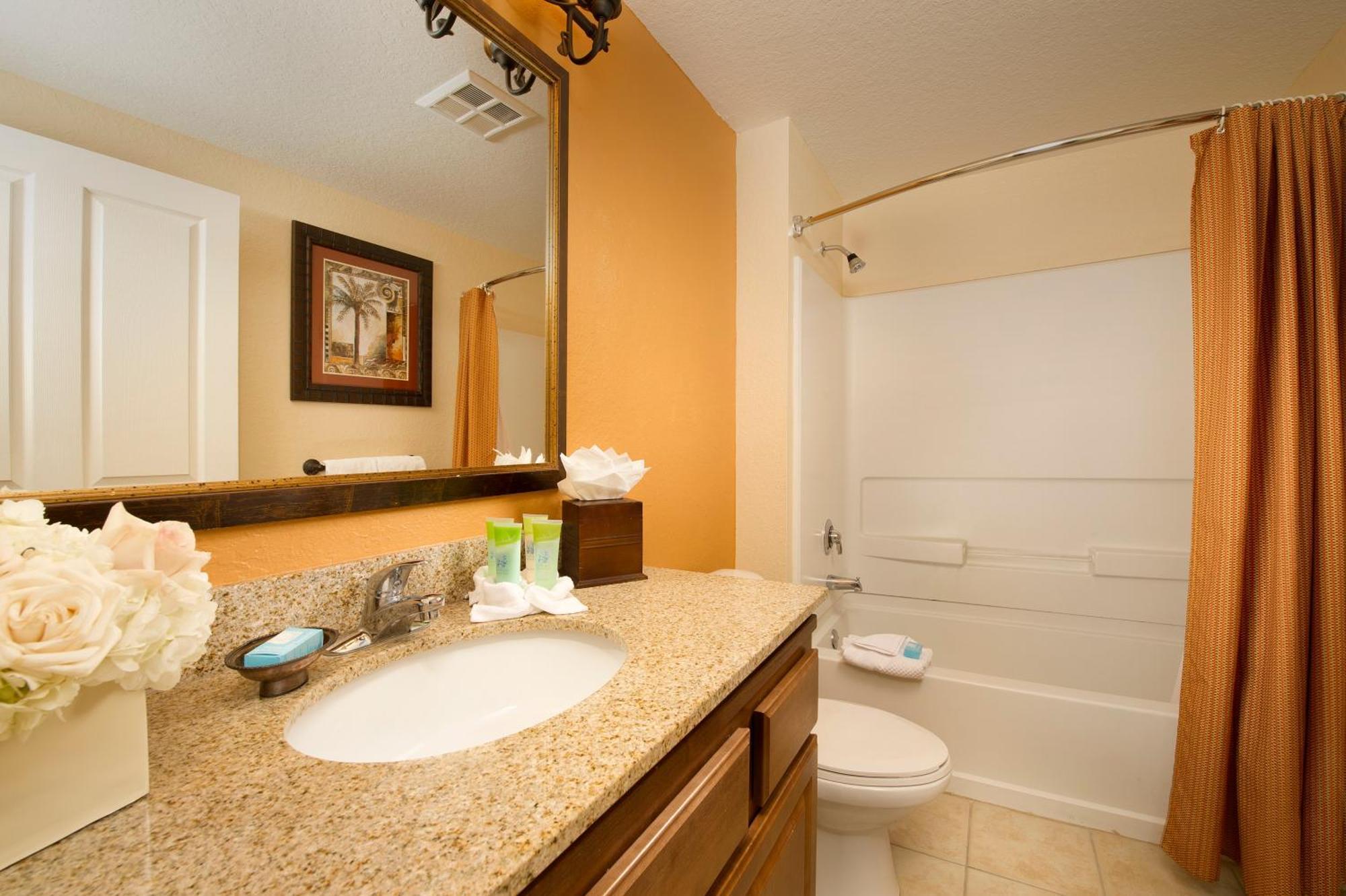 Floridays Orlando Two & Three Bed Resort Williamsburg