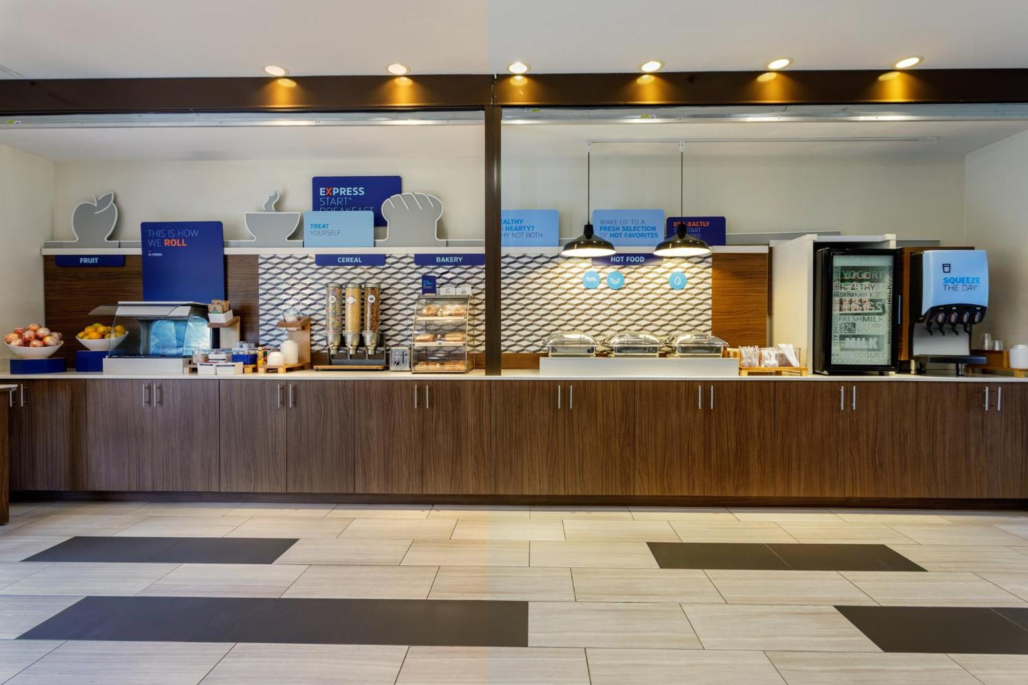 Hotel Express North Telecom Park By Ihg Tampa