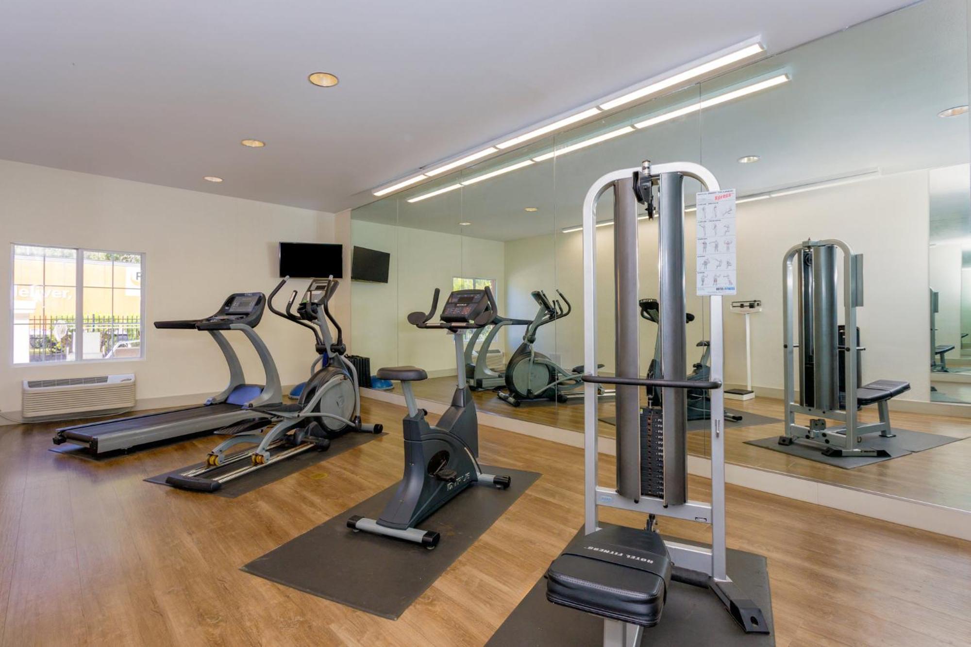 Hotel Express North Telecom Park By Ihg