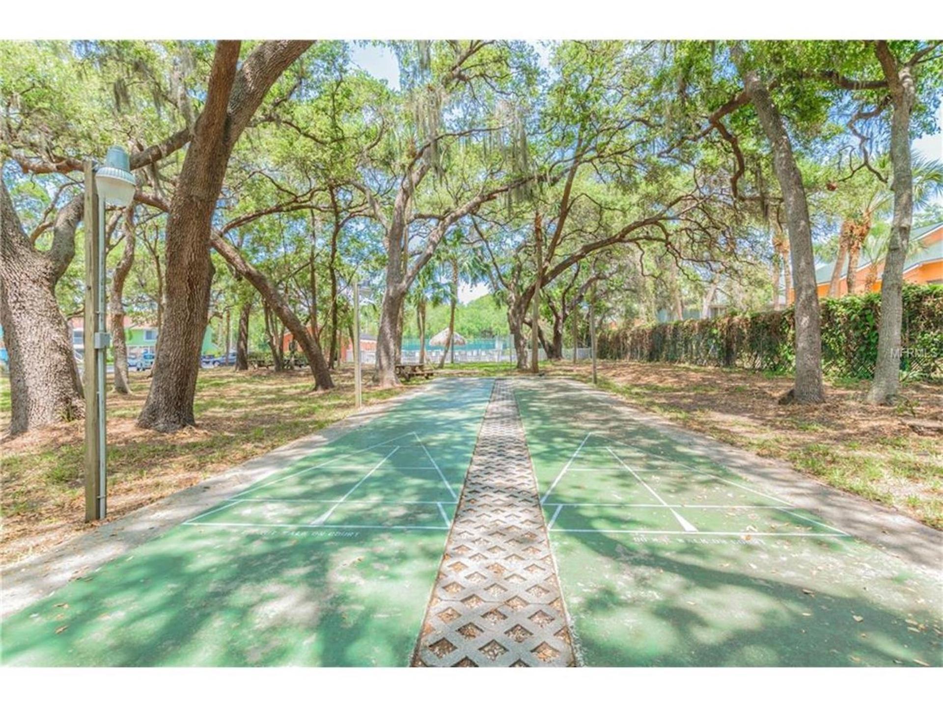 Holiday home Affordable Two Bedroom Tropical - Private Beach, Pools, Hot Tub