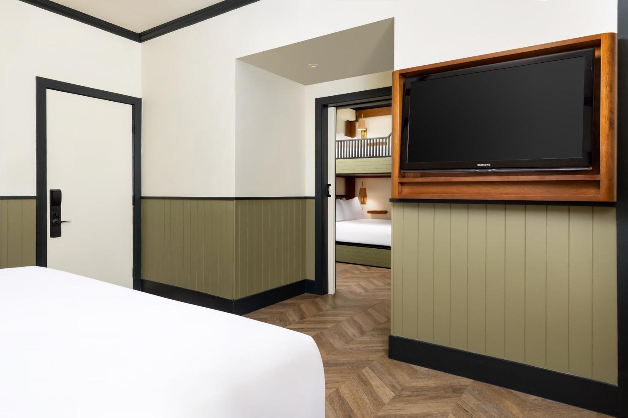 Balfour Miami A Morgan's Original 4*