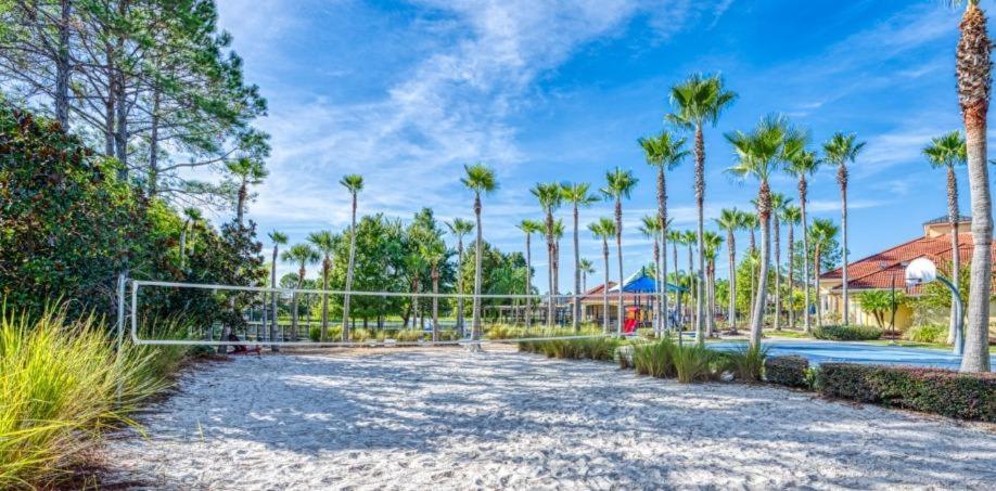 5-star With Private Pool, Minutes From Villa