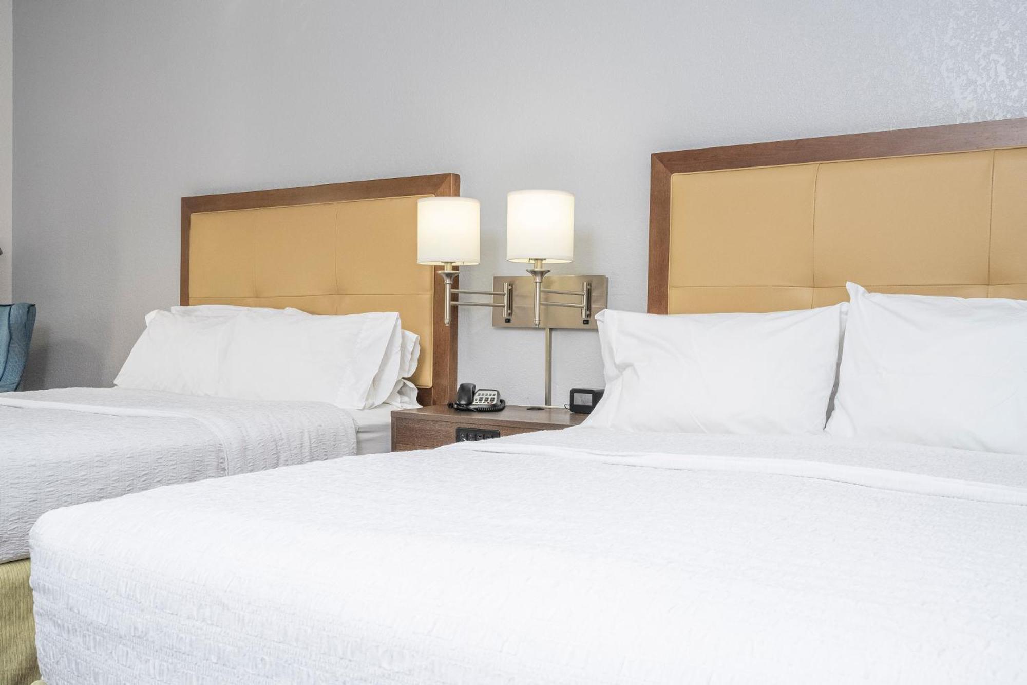 Hampton By Hilton Spring Hill