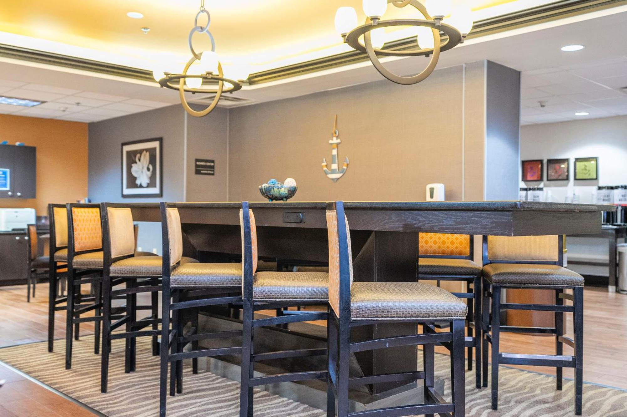 Hampton By Hilton Spring Hill Timber Pines