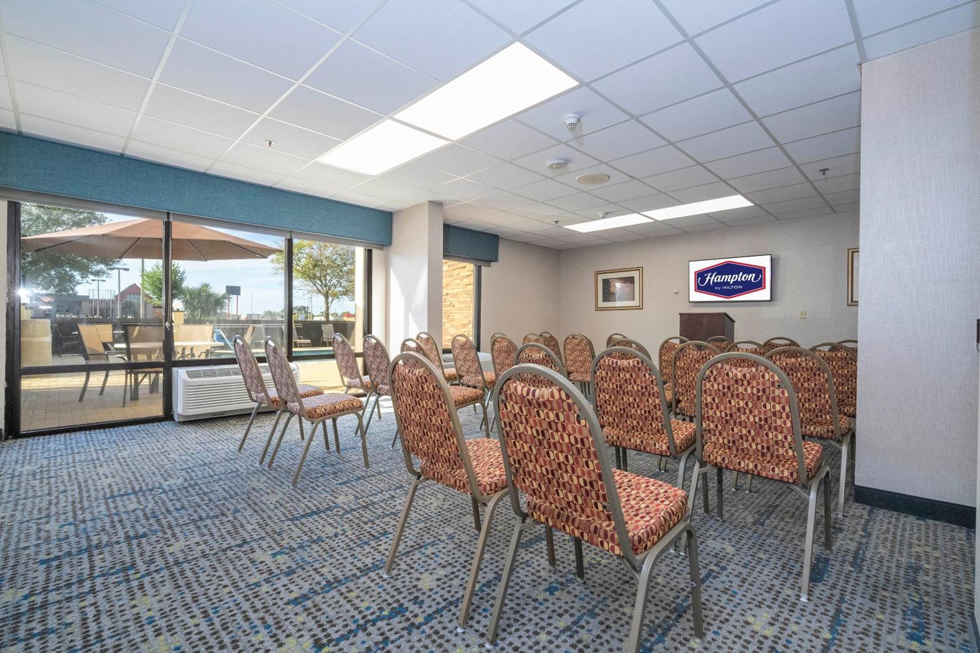 Hampton By Hilton Spring Hill