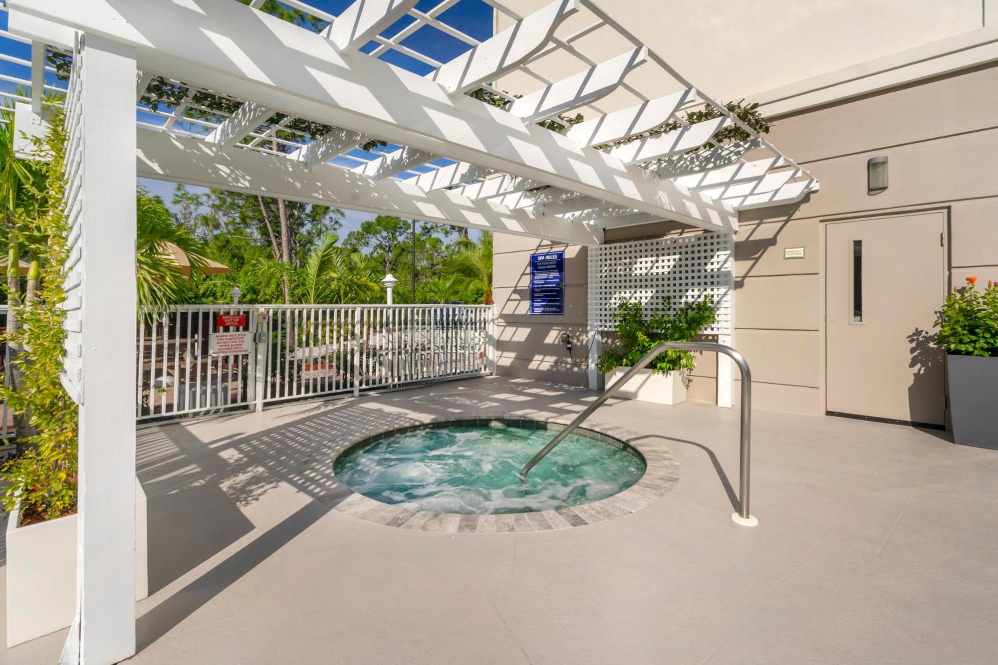 Comfort & Port Charlotte-punta Gorda Hotel 3*
