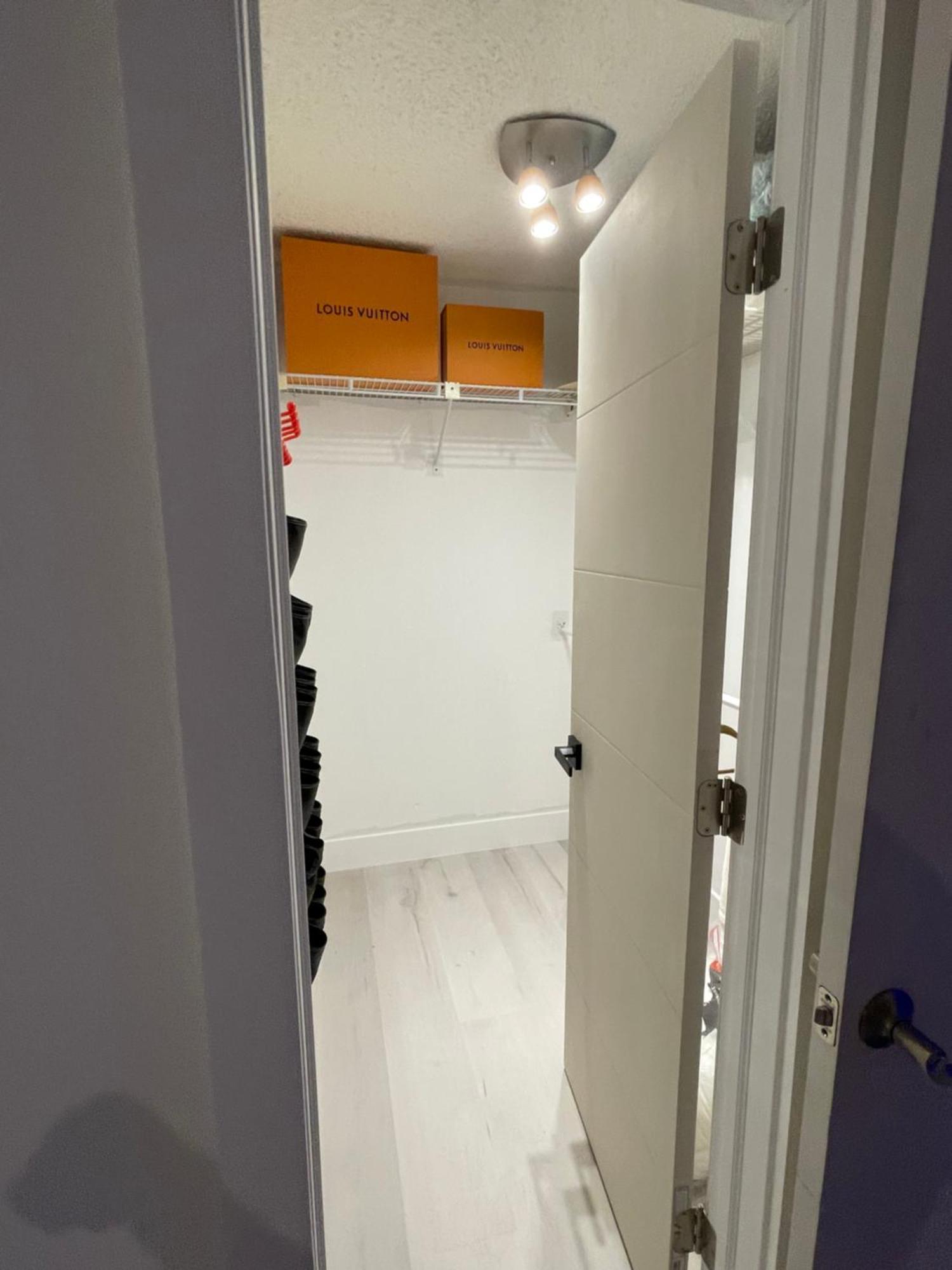 Pinto Luxury Village Aparthotel Hallandale Beach